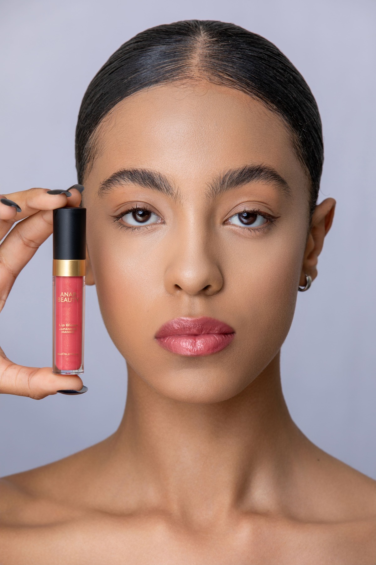 18 Renkli Far Paleti+BB Krem (Medium)+Lip Oil Gloss (Japanese Mango) 3'lü SET — ANR0000010ANR0000002ANR0000009 — تصویر 3 از 9