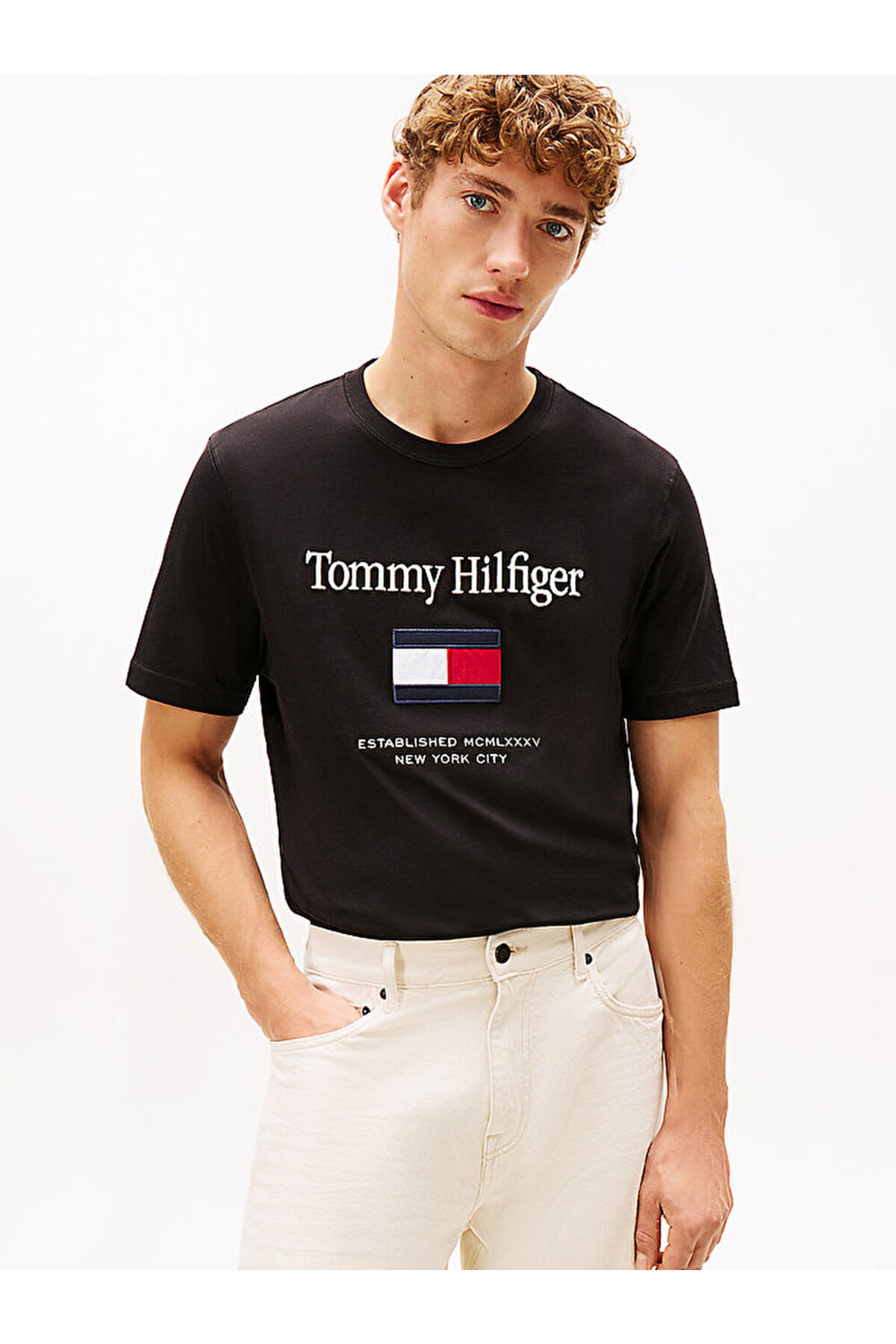تیشرتمردانهTommy Hilfigerمشکی تیشرتمردانهTommy Hilfigerمشکی