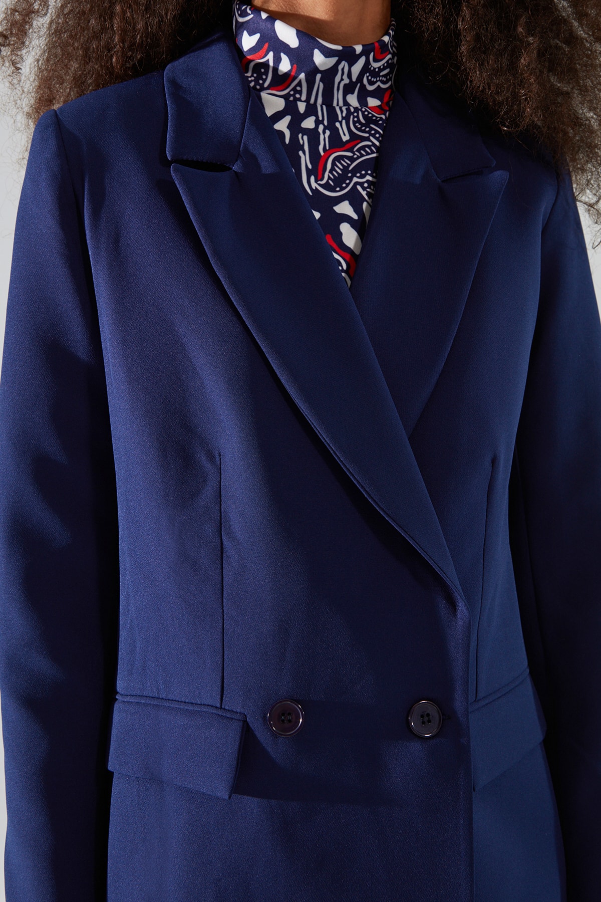  TRENDYOLM?LLA Lacivert Regular Astarl? Kruvaze Kapama Dokuma Blazer Ceket