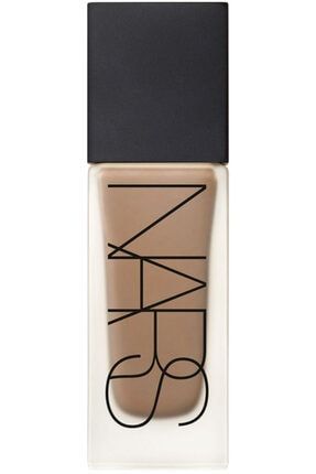 All Day Luminous Weightless Foundation - Macao TR0016