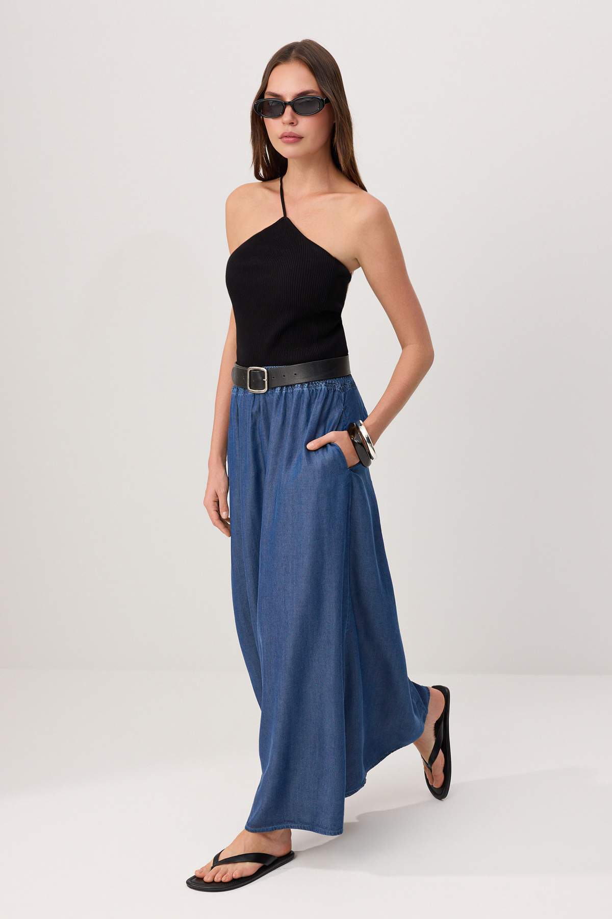 Trendyol Kollektion Blauer, drapierter Maxi-Jeansrock aus 100 % Tencel aus dü...