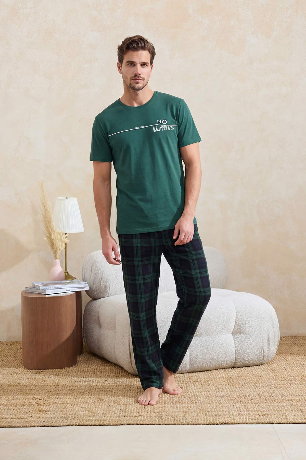 Trendyolmilla Man Yeşil Regular/Normal Kesim Ekose/Kareli Pamuklu Örme Pijama Takımı TMNSS26PT00048