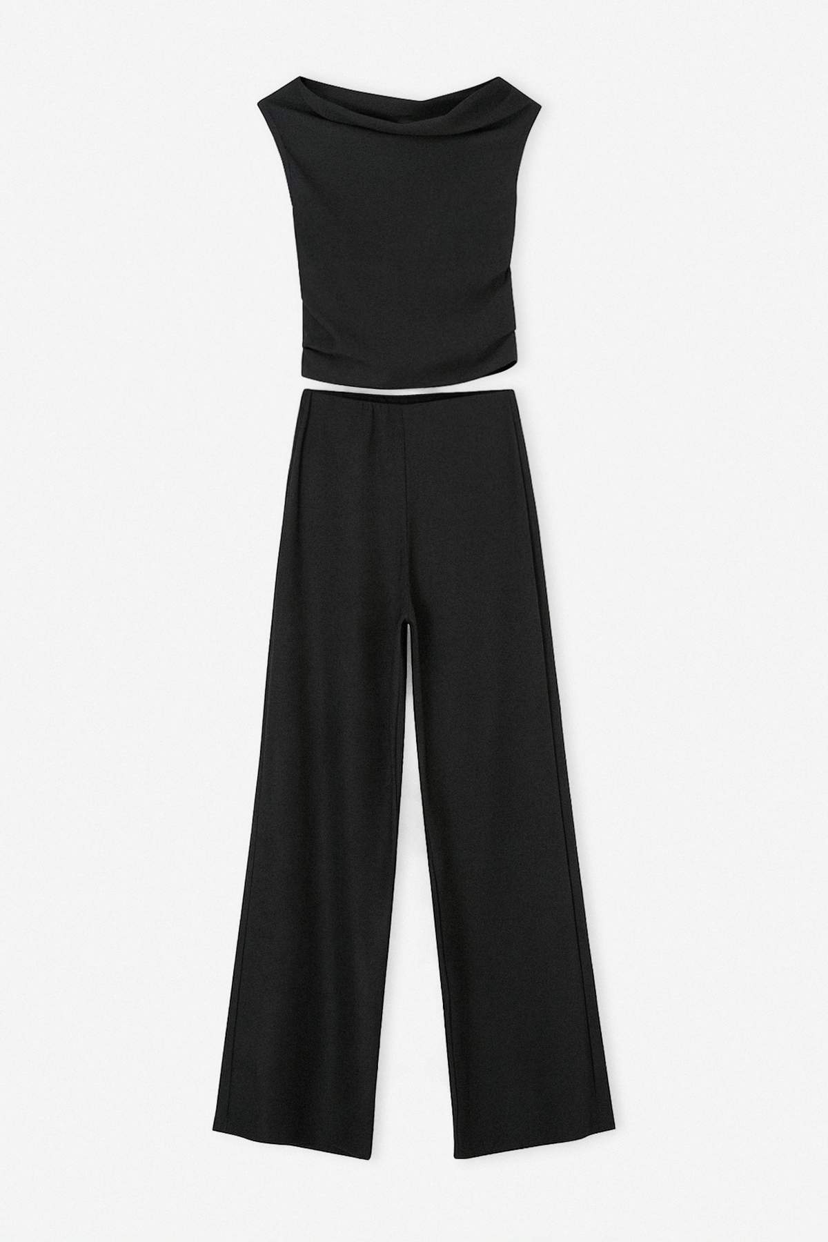 Trendyolmilla  Siyah Kayık Yaka Crop Bluz Geniş Kalıp Pantolon Takım TDRSS26AU00029