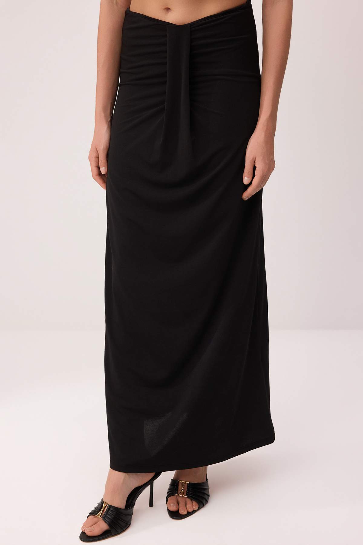 Trendyolmilla  Siyah Büzgü Detaylı Etek Bluz Alt - Üst Takım TPRSS26AU00006 - Görsel 3