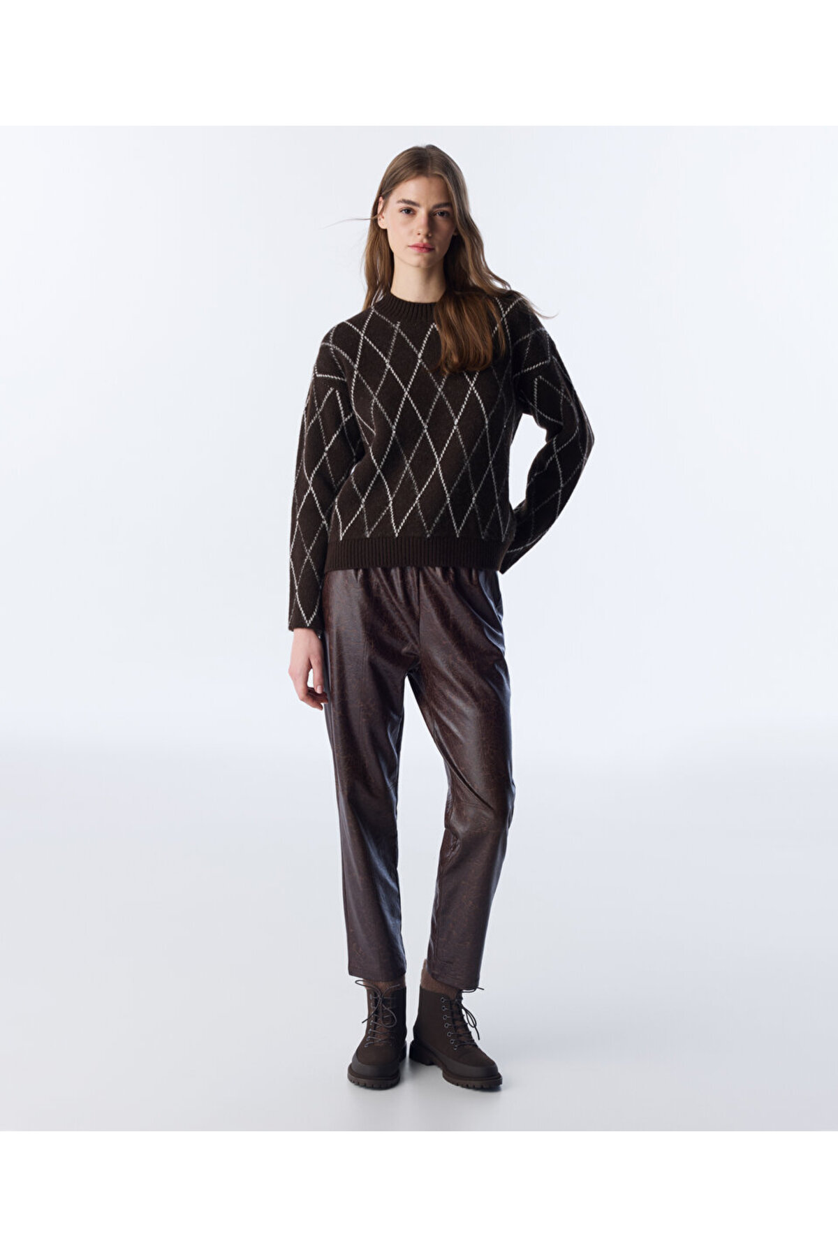 Twist  BAKLAVA DESEN STRASS TAŞLI KAZAK - Görsel 6