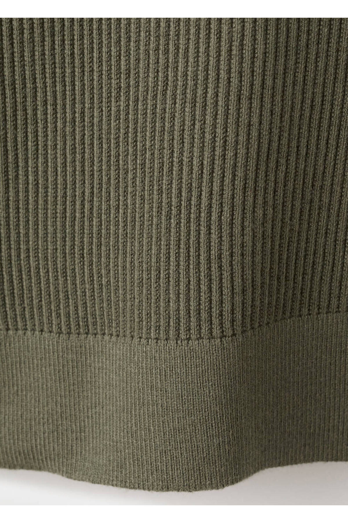 MANGO Man  Ribana fermuarlı yaka kazak - Görsel 5