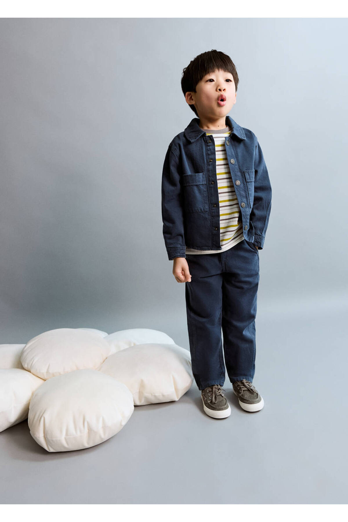 MANGO Baby Kürk yakalı denim mont fotoğrafı 2 (önizleme)