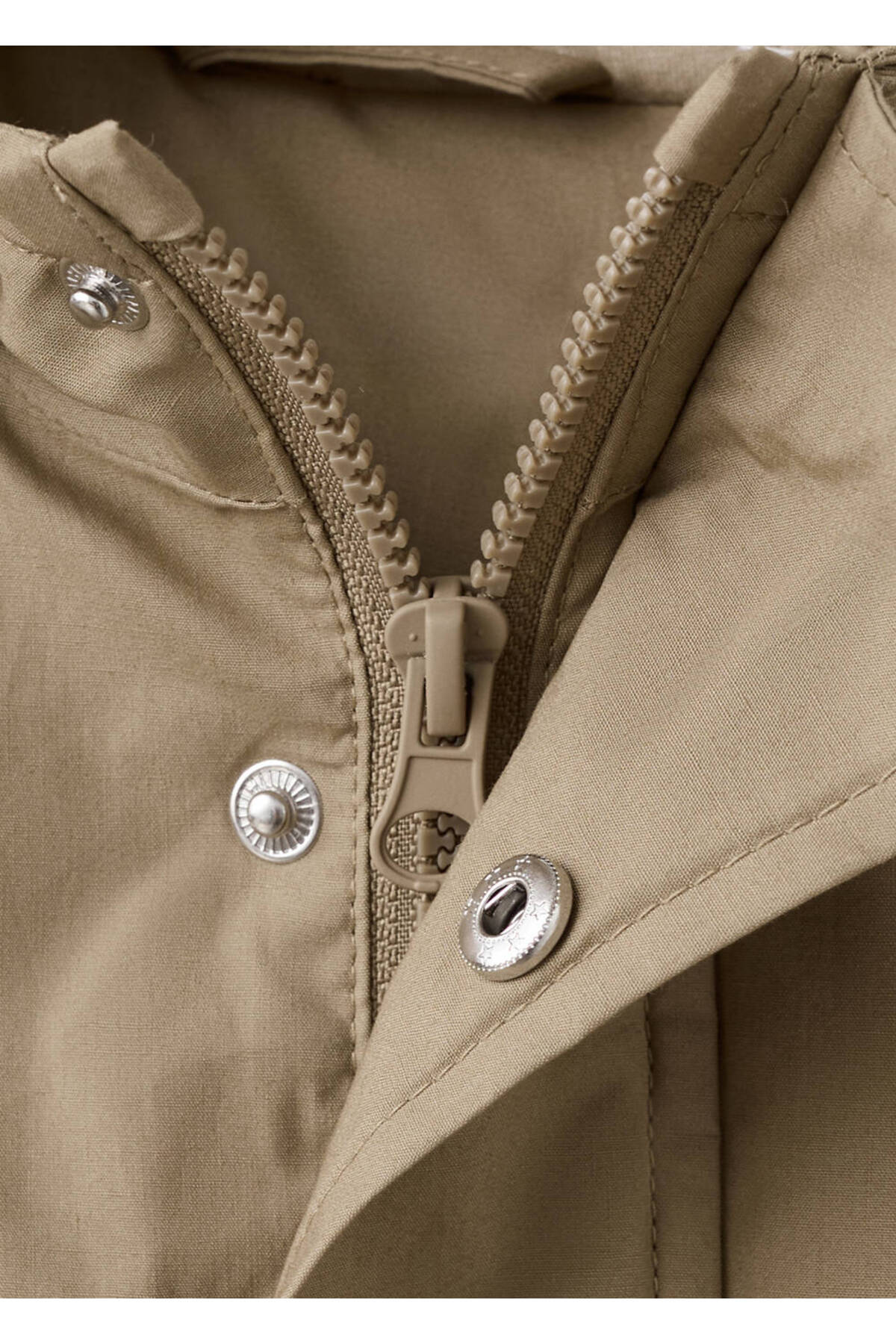 MANGO Baby Kapüşonlu anorak fotoğrafı 3 (önizleme)