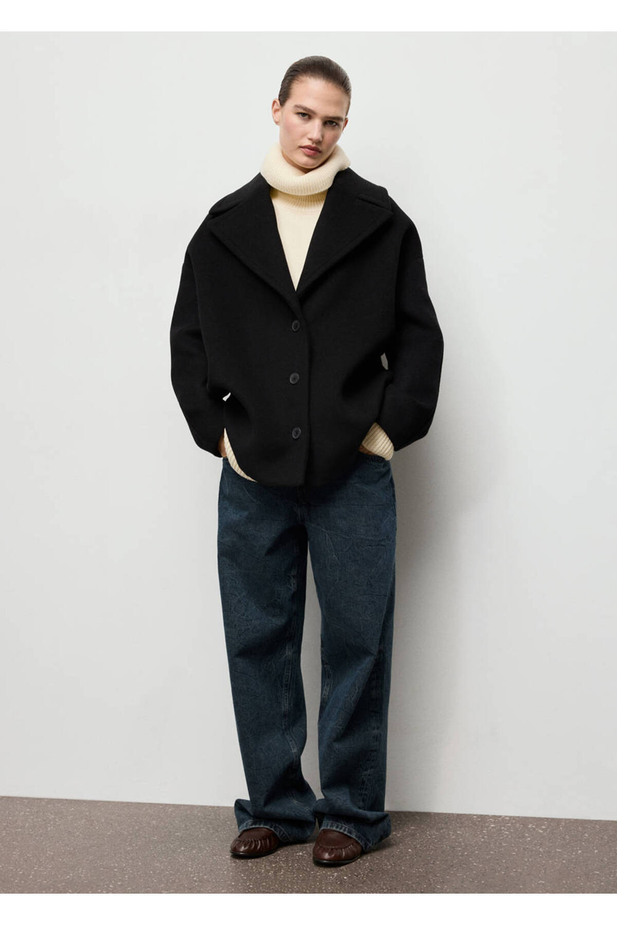 MANGO Woman Oversize yün kısa palto görsel 2