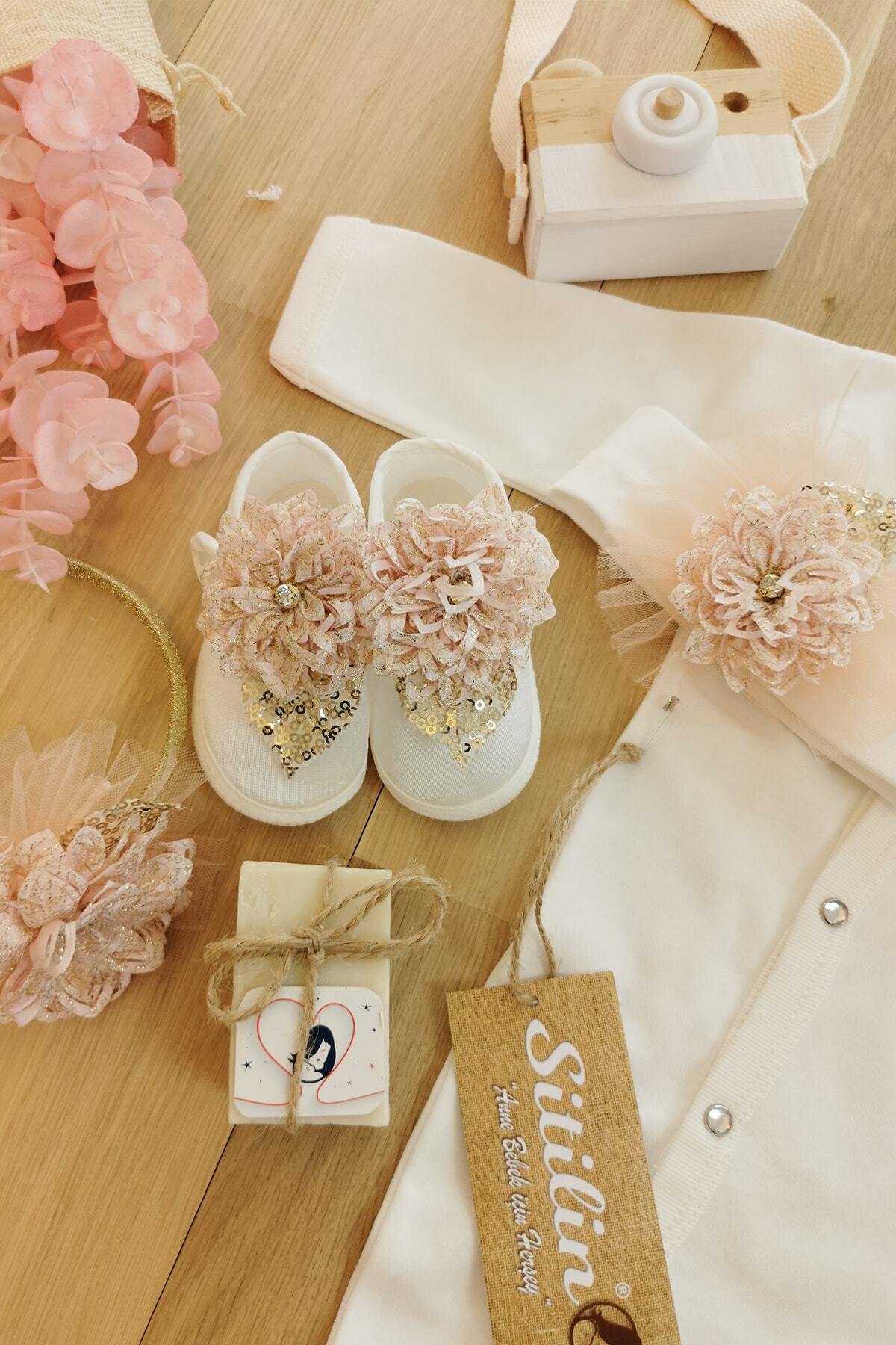 Sitilin Anne Kız Bebek Hamile Lohusa Terlik Taç Hastane Çıkış | %100 Pamuk | Özel Hediye Kutulu Set fotoğrafı 2 (önizleme)