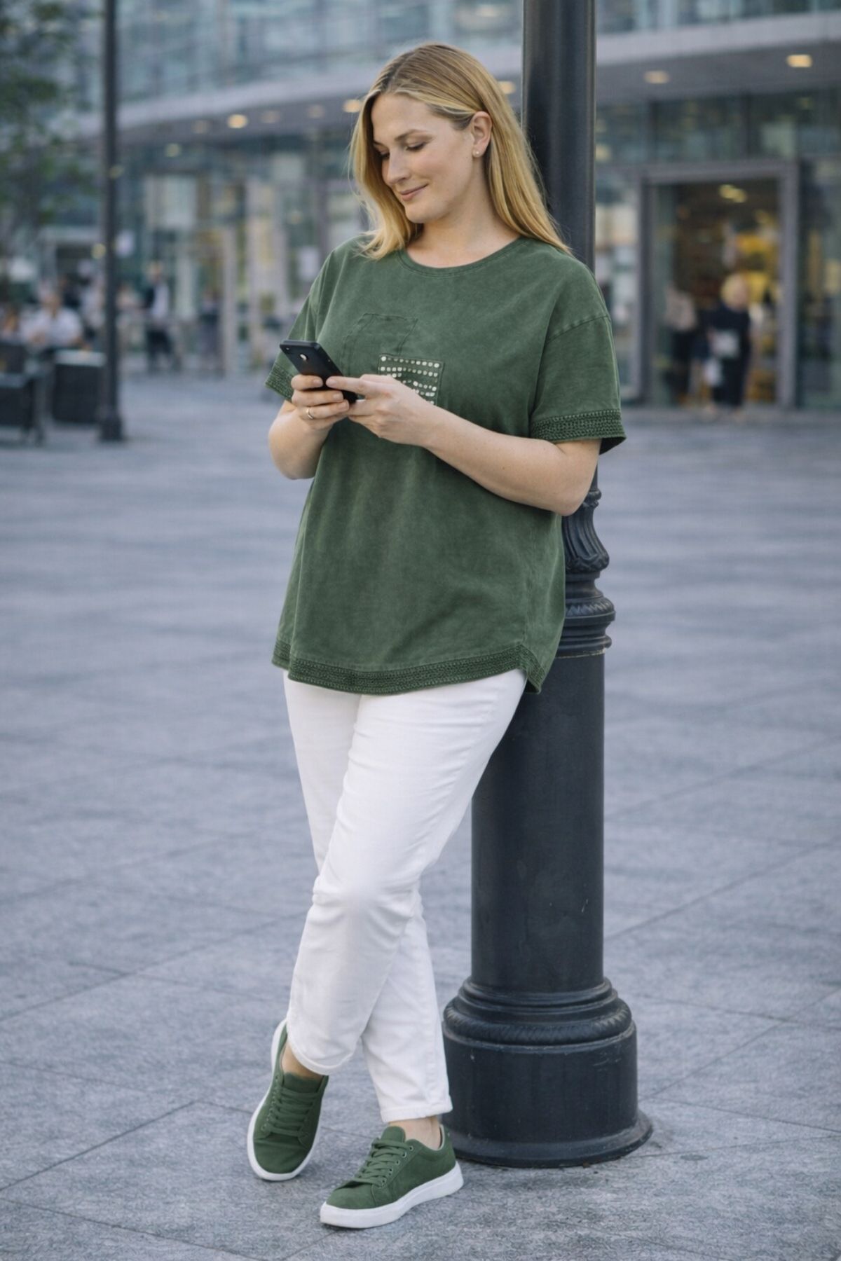 CEDY DENIM  CEDY - Kadın Özel Tasarım Esnek, Pul Payet, Dantel Detaylı Yıkamalı Büyük Beden Tişört - Görsel 5