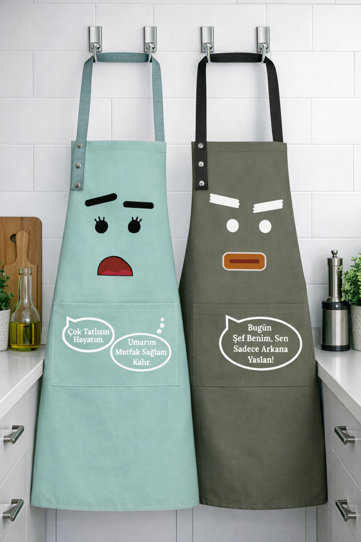 Kitchen Apron Set of 2 Stainproof Water Repellent Fabric Fadeproof Dowry Women Men Cartoon Apron