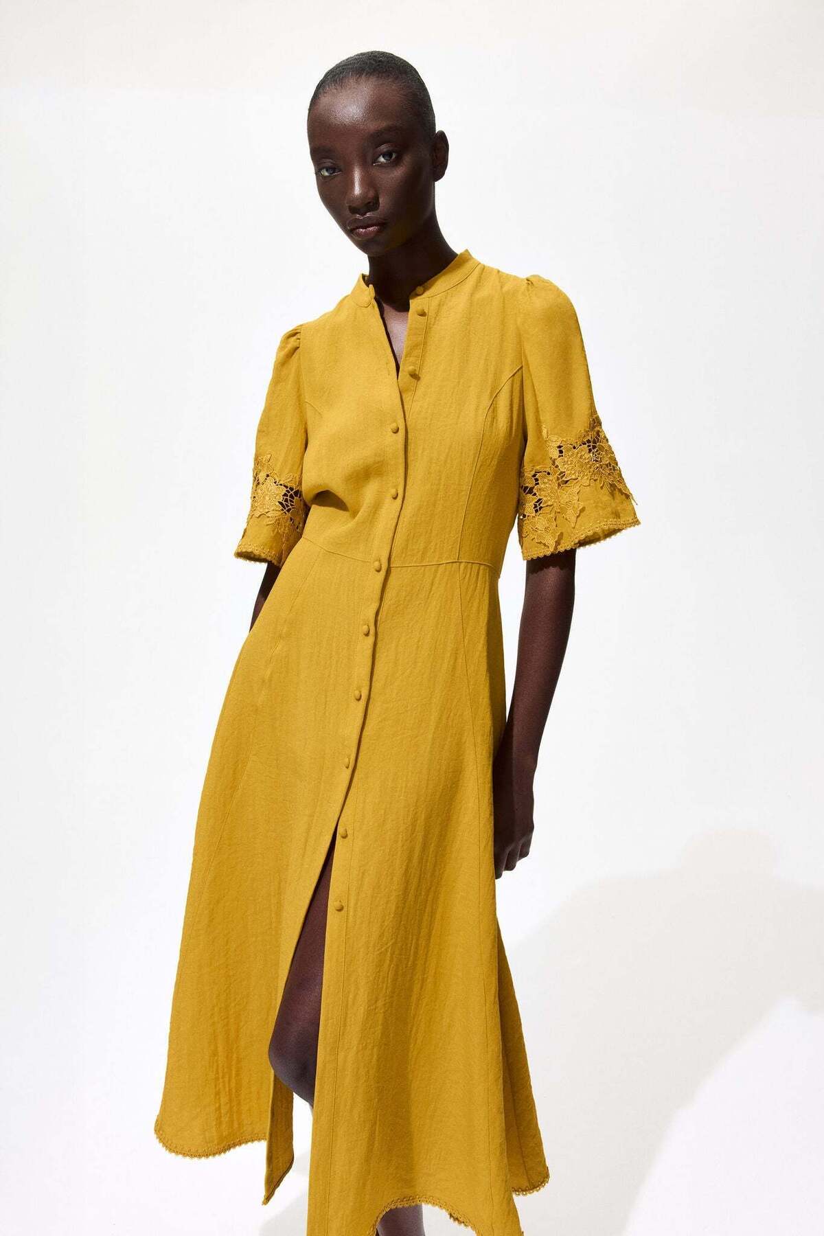 H&M Crinkled broderie anglaise dress