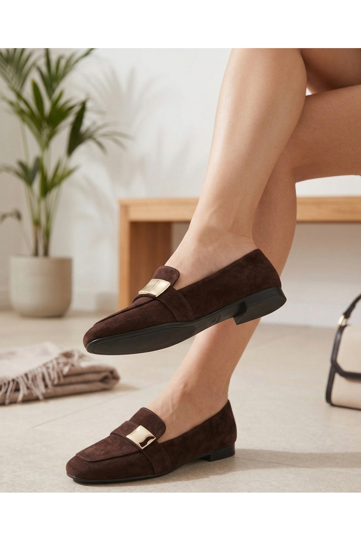 Pabuç Rüyası  Süet Gold Tokalı Kadın Loafer Babet - Görsel 2