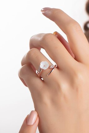 Gümüş Vadisi Kadın 925 Ayar Gümüş Rose Gold Kaplama Manolya Taşlı Yüzük