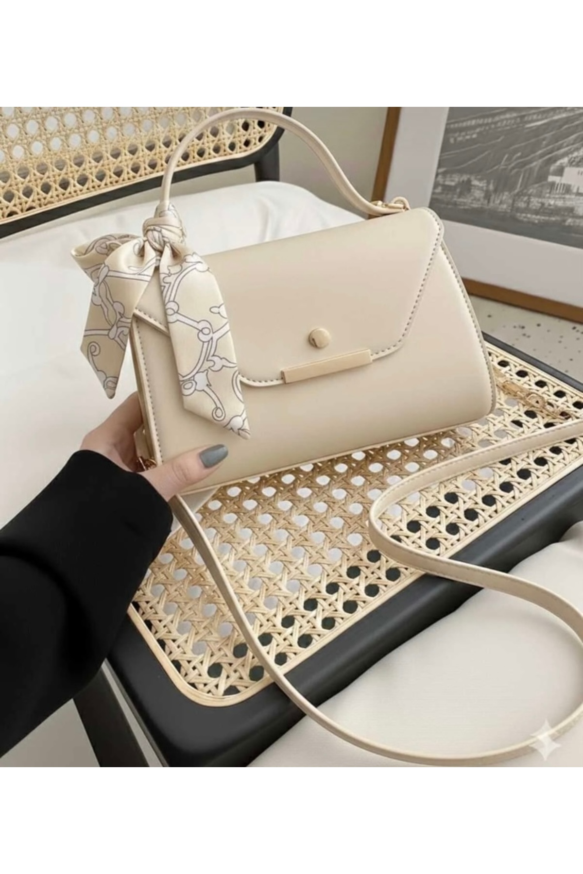 ZEGİ BAGS &MORE Krem Suni Deri Fular Detaylı Omuz Ve El Çantası