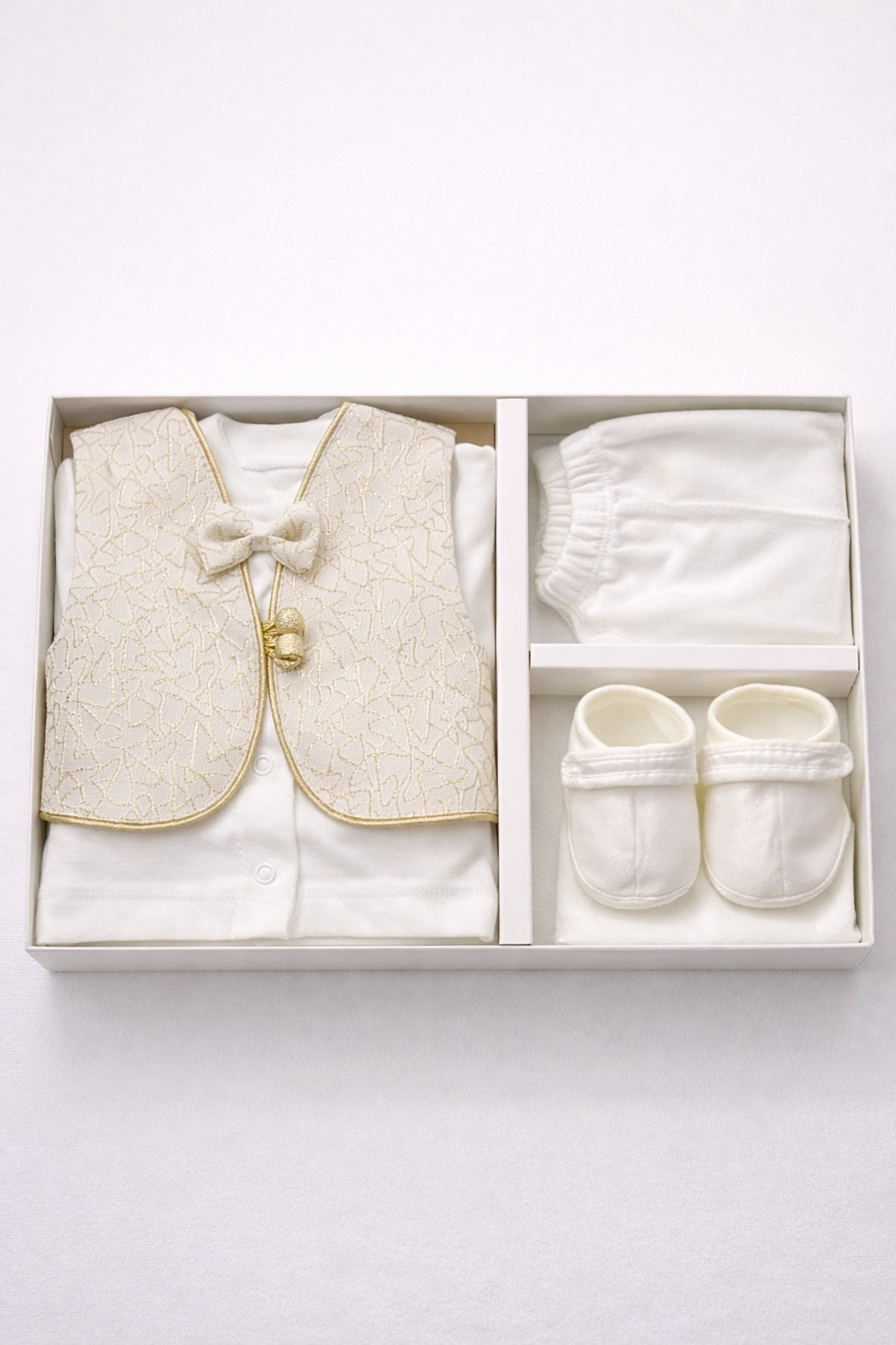 My Babies Label Lüks Mevlüt & Sünnet Bebek Takımı – 6 Parça Krem Gold Şık Set fotoğrafı 2 (önizleme)