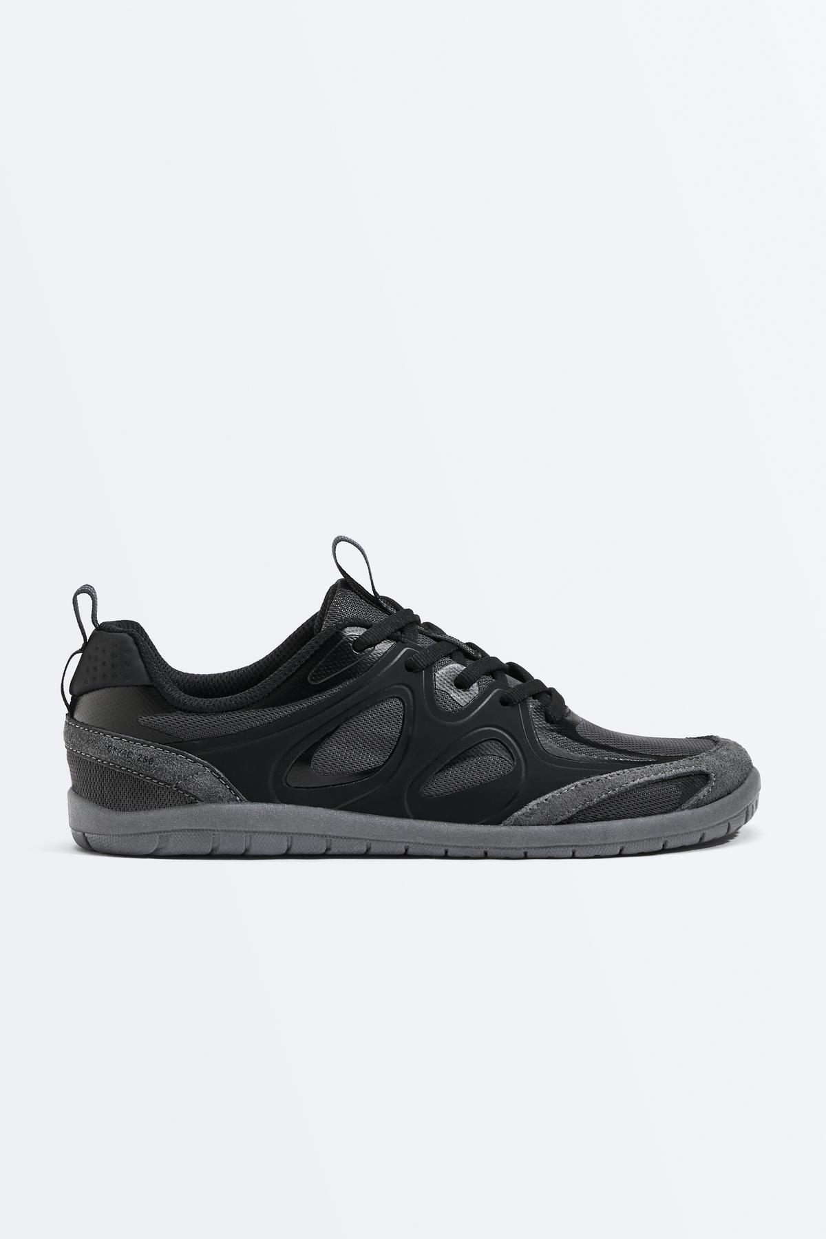 Multiple activity barefoot sneakers