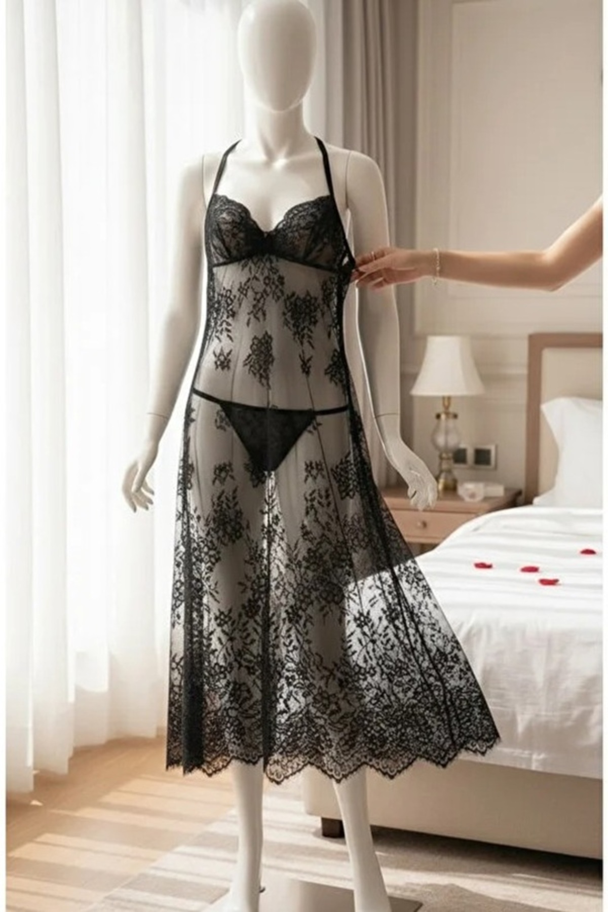 SİA LESS  Kadın Gecelik Siyah Tül Dantel Detaylı Uzun Askılı Şık Gecelik - Görsel 4