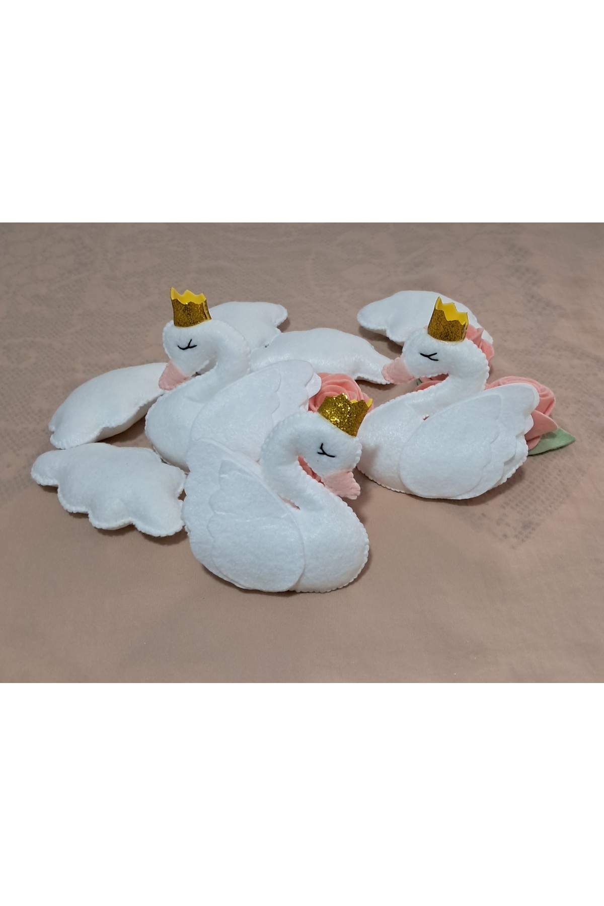 Duygunun Keçe Tasarımı Kuğulu bebek beşik dönence müzikli fotoğrafı 3 (önizleme)