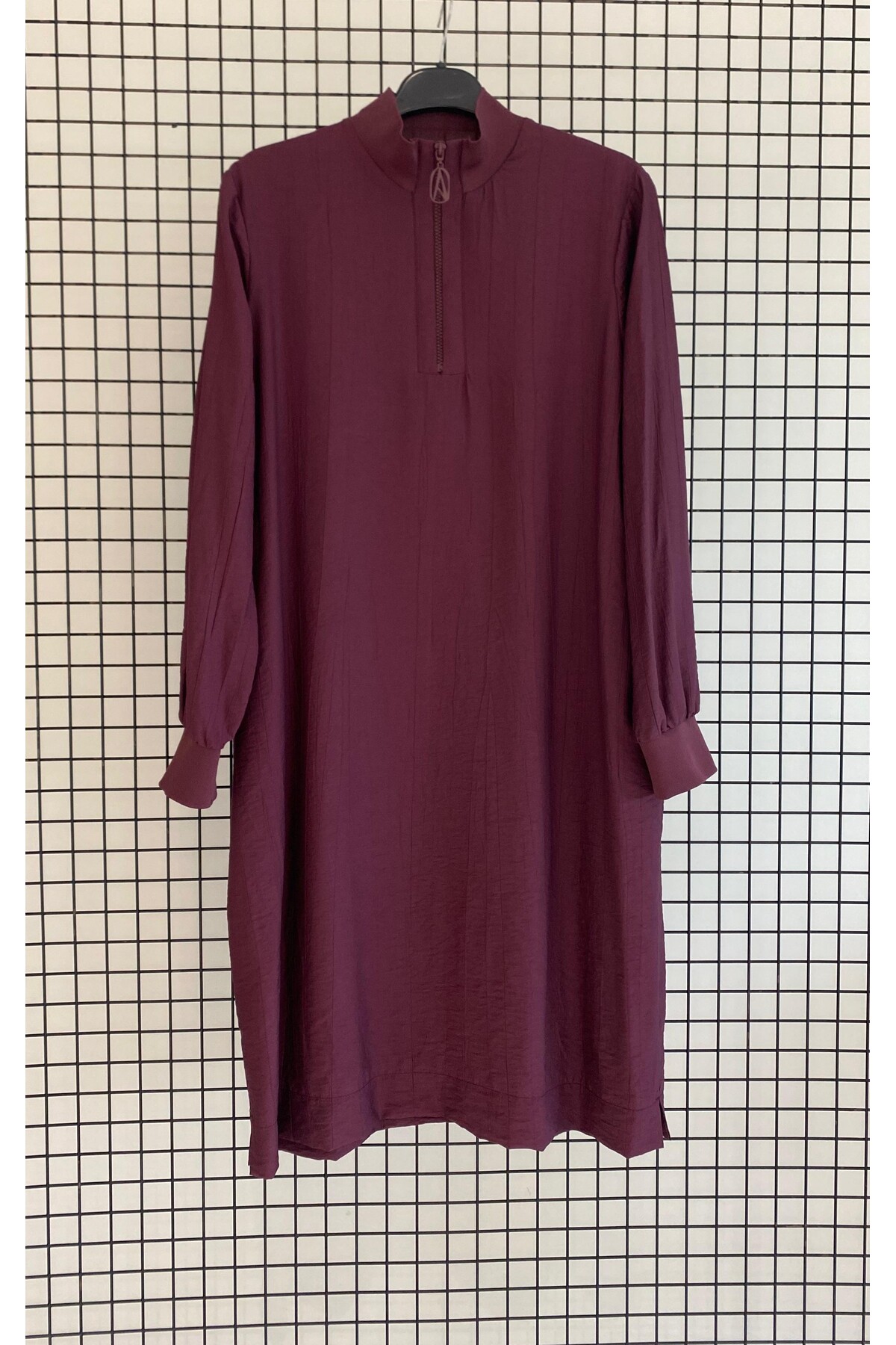 Trendy Collar Zippered Ribbed Natural Fabric Comfortable Fit Basic Hijab Tunic Length 102 cm