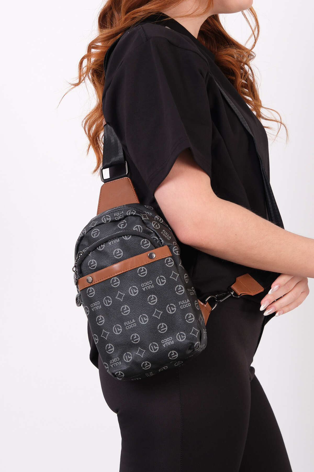 Morpelikan Kadın Üç Bölmeli Siyah Monogram Body Bag Omuz Göğüs Çantası görsel 3