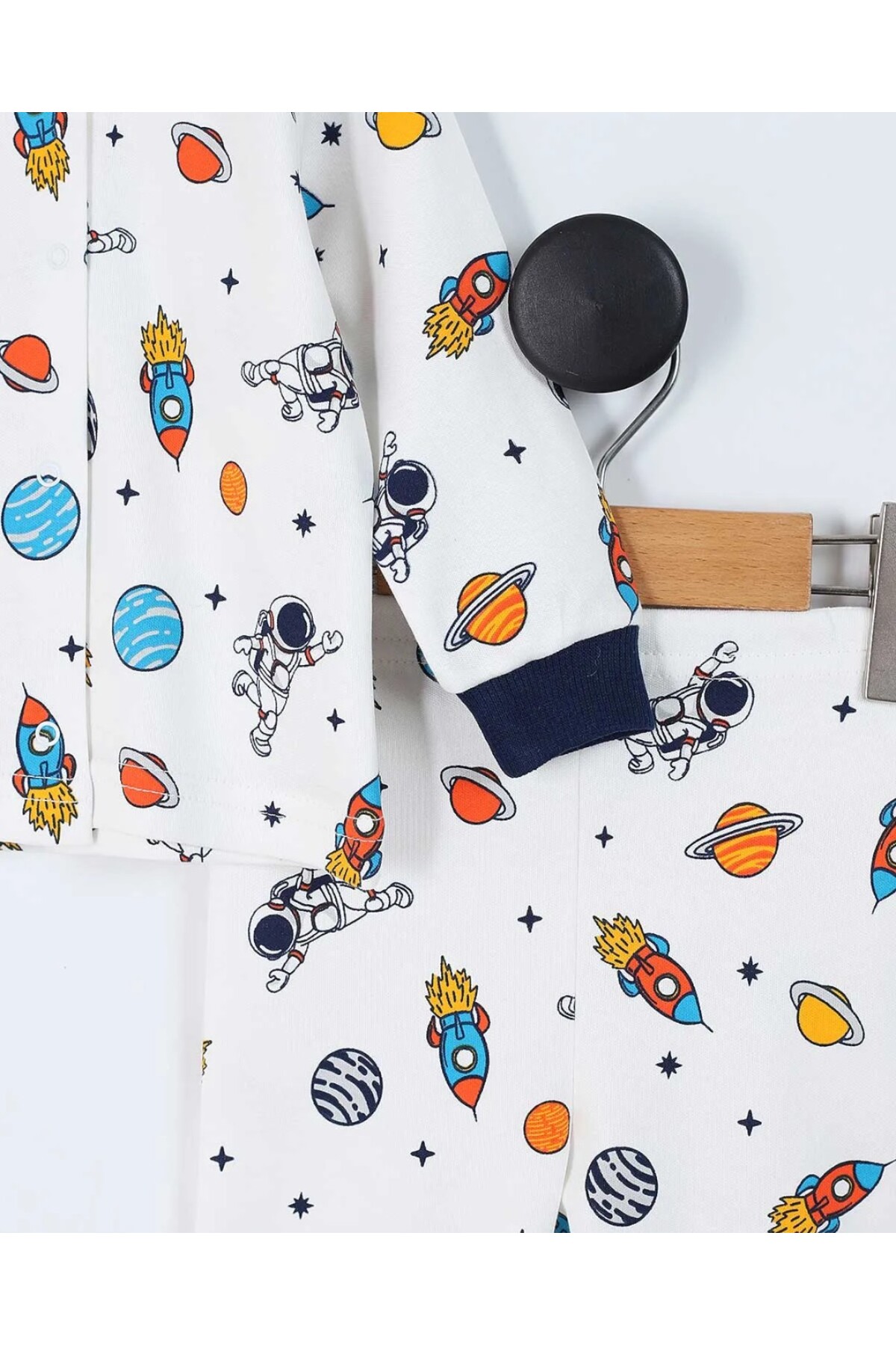 Ege Bebek Erkek Çocuk Çıtçıtlı Astronot Baskılı 0-6 Yaş %100 Pamuklu Mevsimlik Gecelik Pijama Takımı fotoğrafı 4 (önizleme)