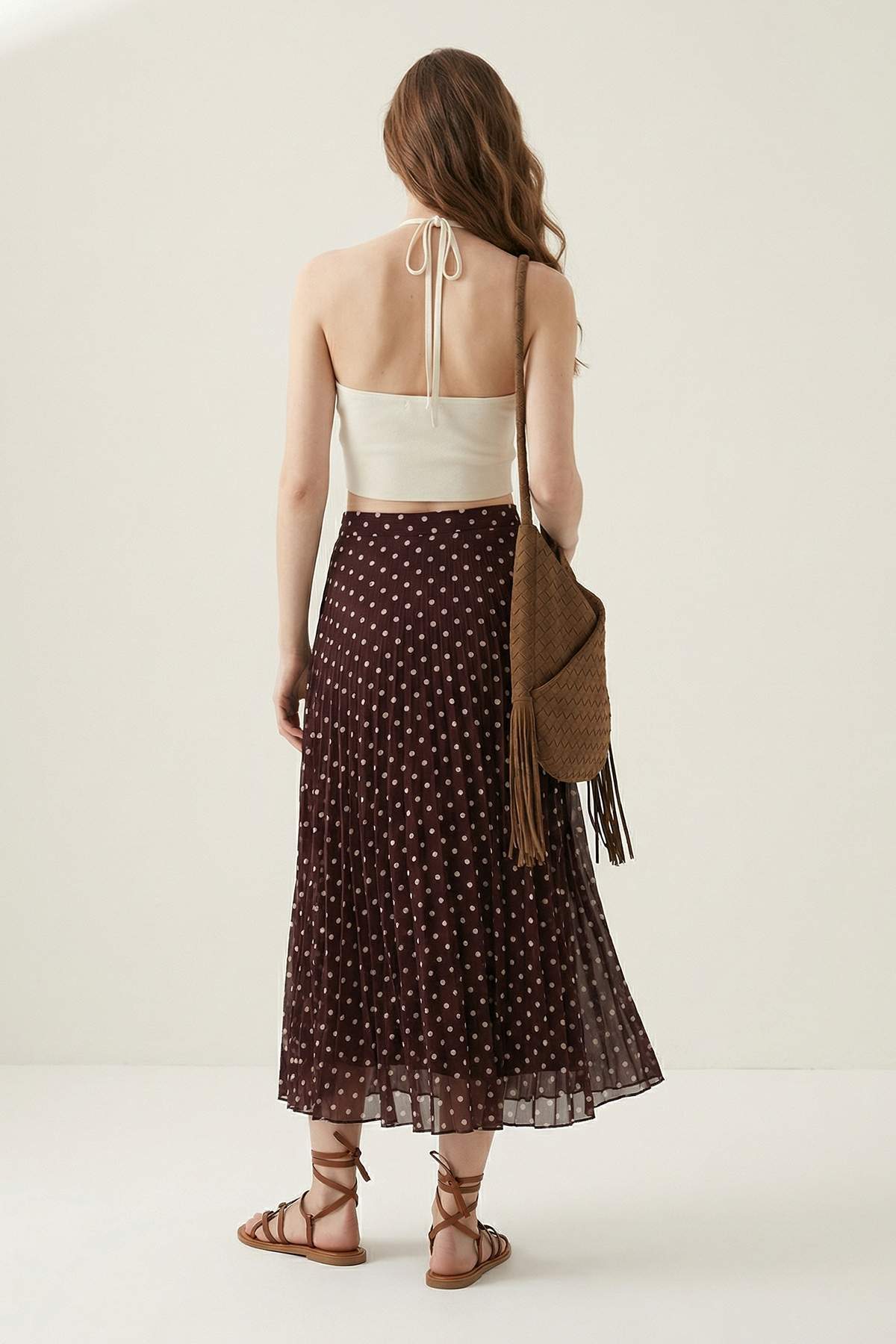 Trendyolmilla  Kahverengi Puantiyeli Astarlı Şifon Piliseli Midi Etek TWOAW26ET00142 - Görsel 3