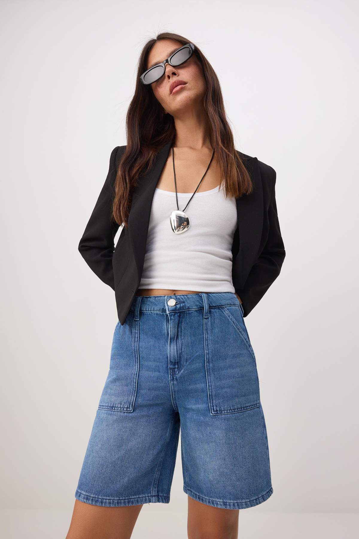 Trendyolmilla  Mavi More Sustainable Yüksek Bel Az Esnek City Boy Denim Şort TWOSS26SR00145 - Görsel 2