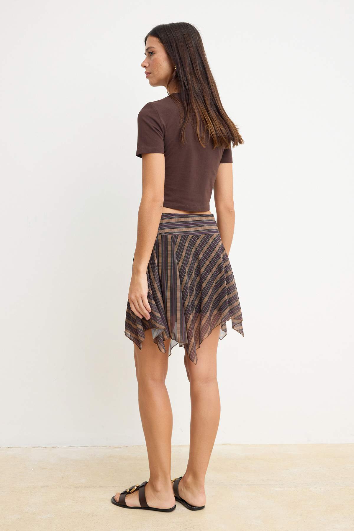 Trendyolmilla  Çok Renkli Çizgili A-Kesim/Çan Form Asimetrik Normal Bel Mini Tül Örme Etek TWOSS26ET00200 - Görsel 4