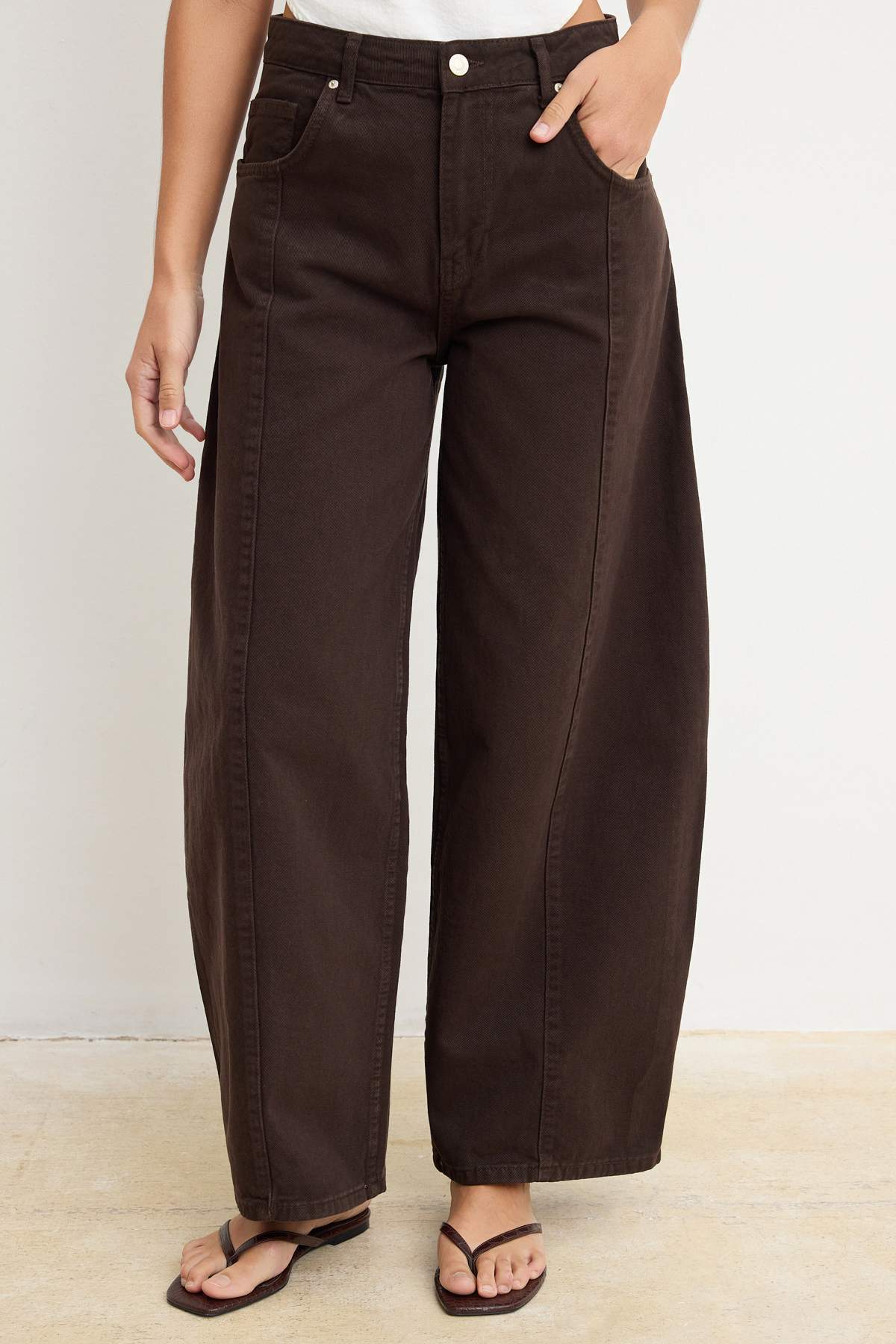 Trendyolmilla  Kahverengi DÖKÜMLÜ Dikiş Detaylı Yüksek Bel Baggy Jeans TWOSS26JE00008 - Görsel 3