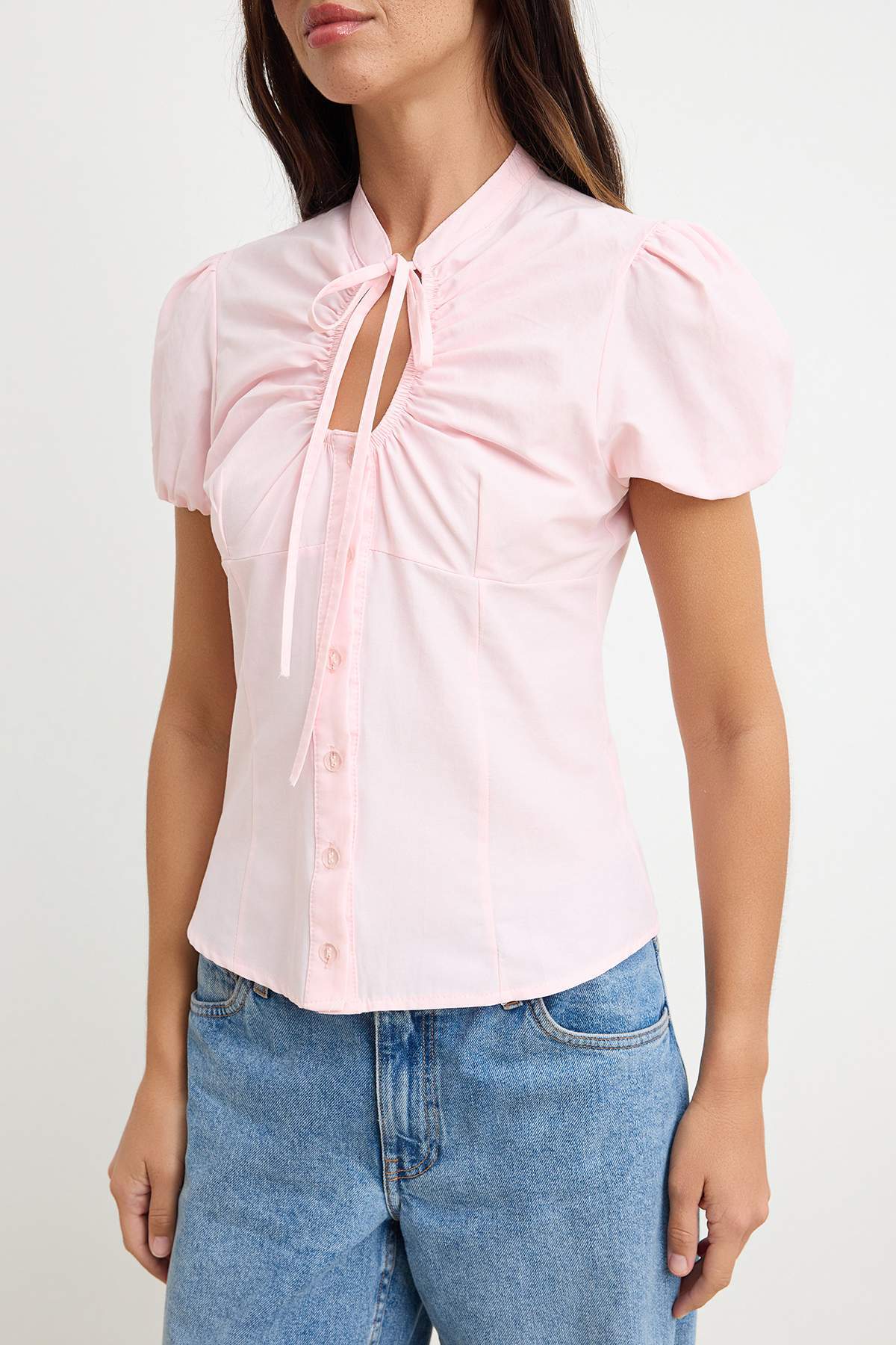 Trendyolmilla  Pembe Büzgü Detaylı Balon Kol Gömlek TWOSS26GO00181 - Görsel 3