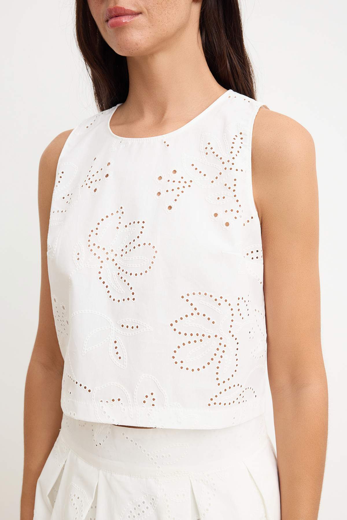 Trendyolmilla  Beyaz Fisto Çiçek Desenli Bluz TWOSS26BZ00613 - Görsel 3