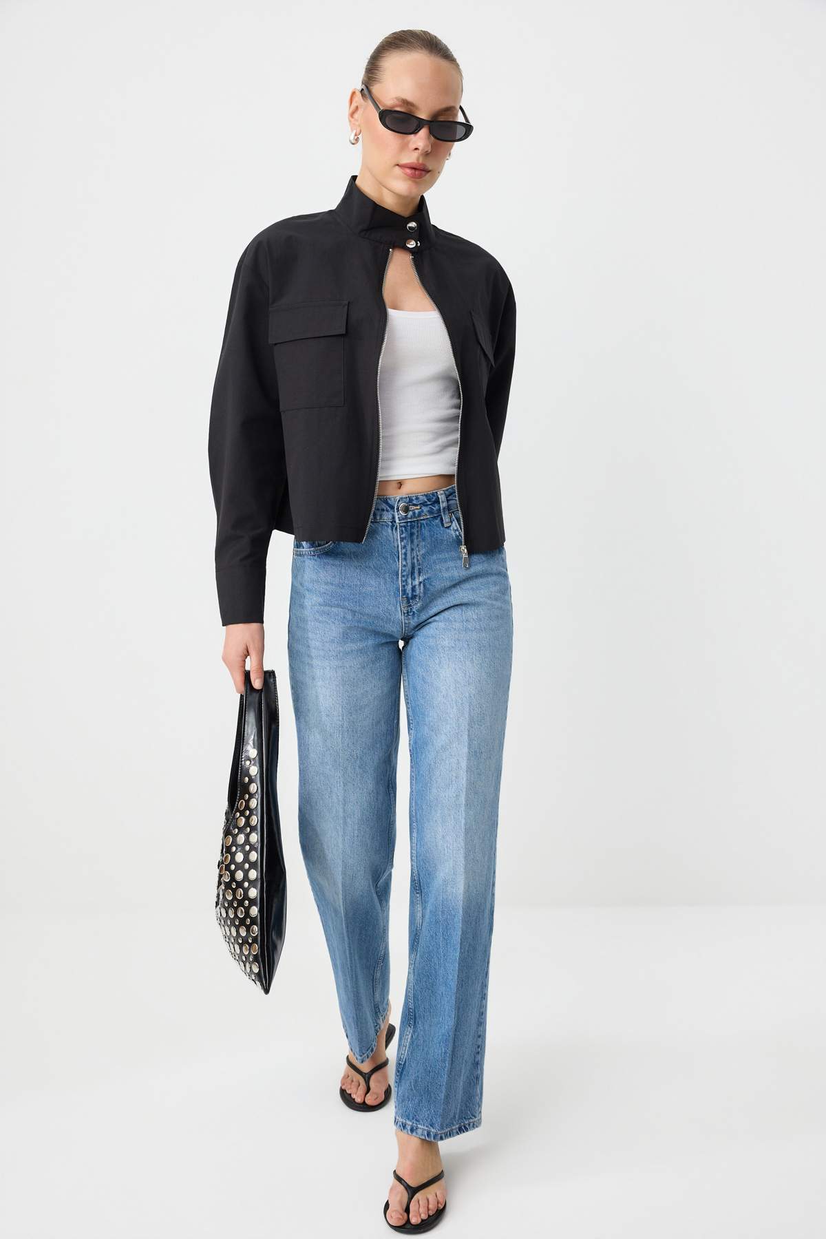 Trendyolmilla  Siyah Geniş Kalıp Fermuar Detaylı Dik Yaka Gömlek TWOSS26GO00183 - Görsel 2