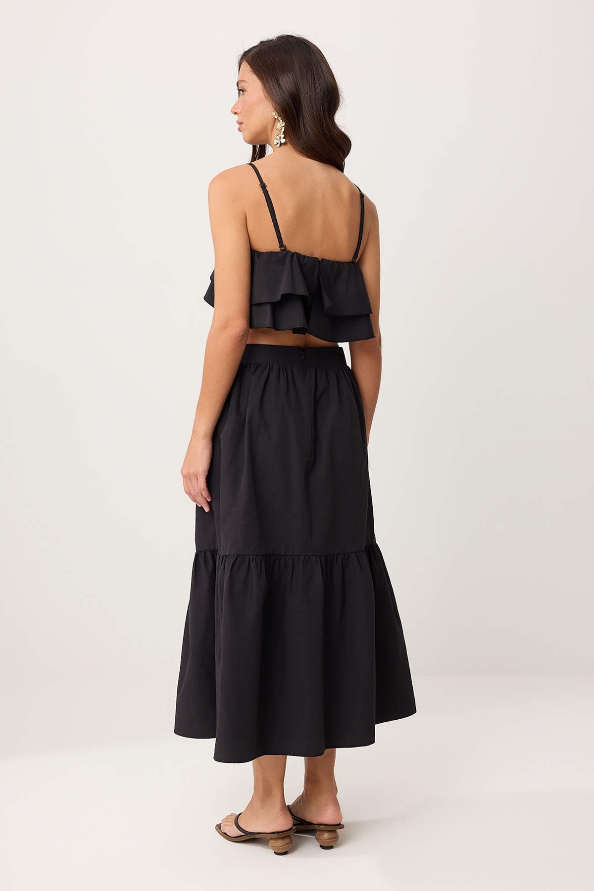 Trendyolmilla  Siyah Fırfırlı Straplez Bluz Kloş Etek Dokuma Alt - Üst Takım TWOSS26AU00094 - Görsel 4