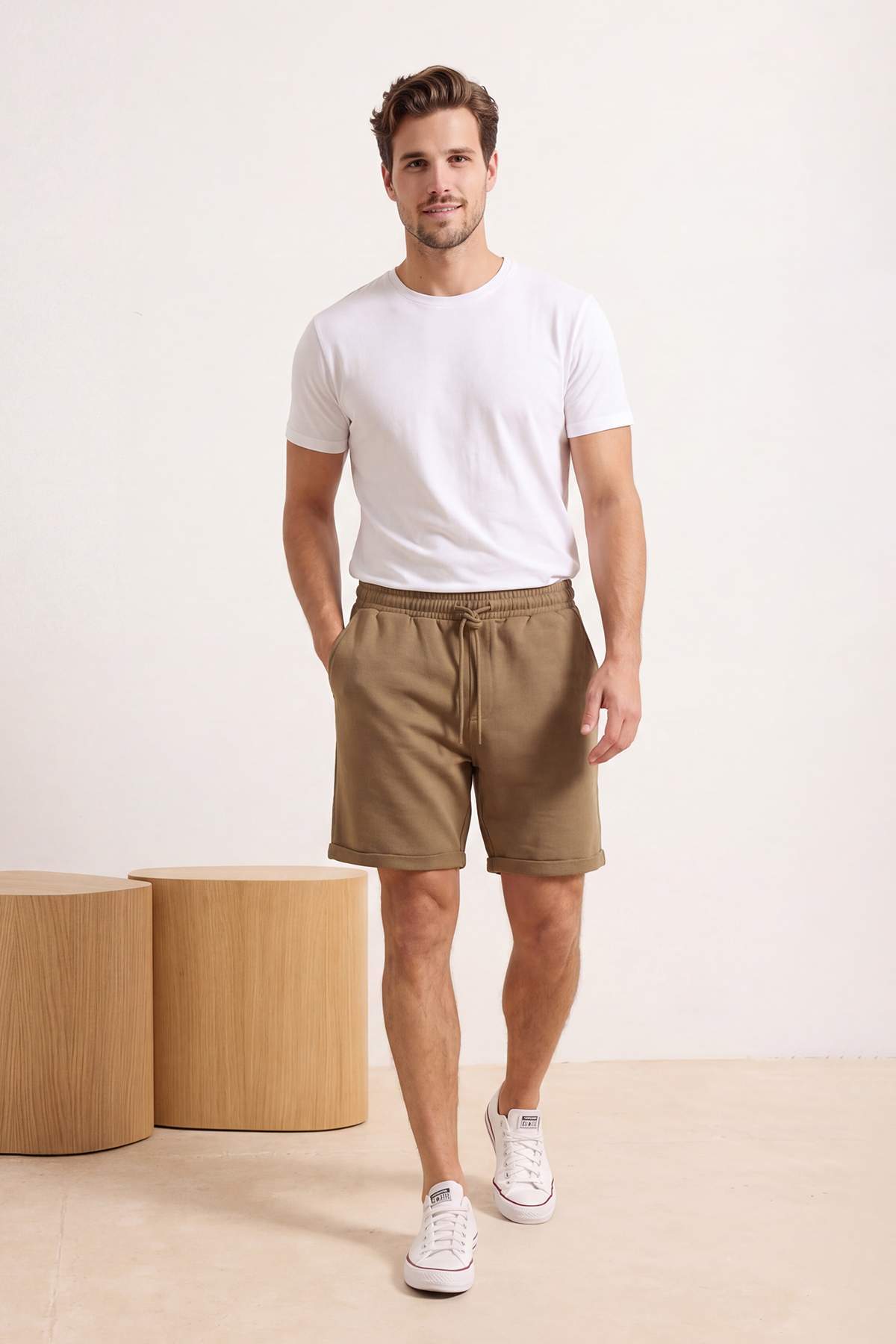 Trendyolmilla  Vizon Beli Lastikli Keten Görünümlü %100 Pamuk Dokuma Erkek Şort & Bermuda TMNSS26SR00008