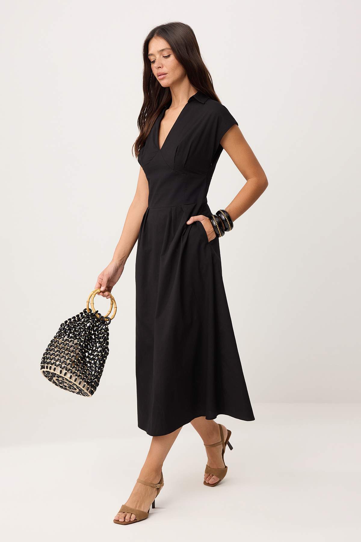 Trendyolmilla  Siyah Poplin Gömlek Yaka Maxi Dokuma Elbise TWOSS26EL00347