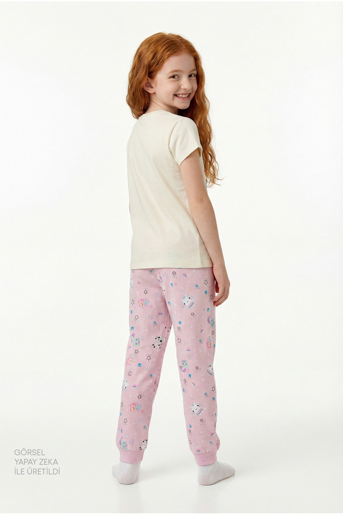 Penti Ekru Kız Çocuk Gabby’s Dollhouse Pamuklu Pijama Takımı fotoğrafı 3 (önizleme)
