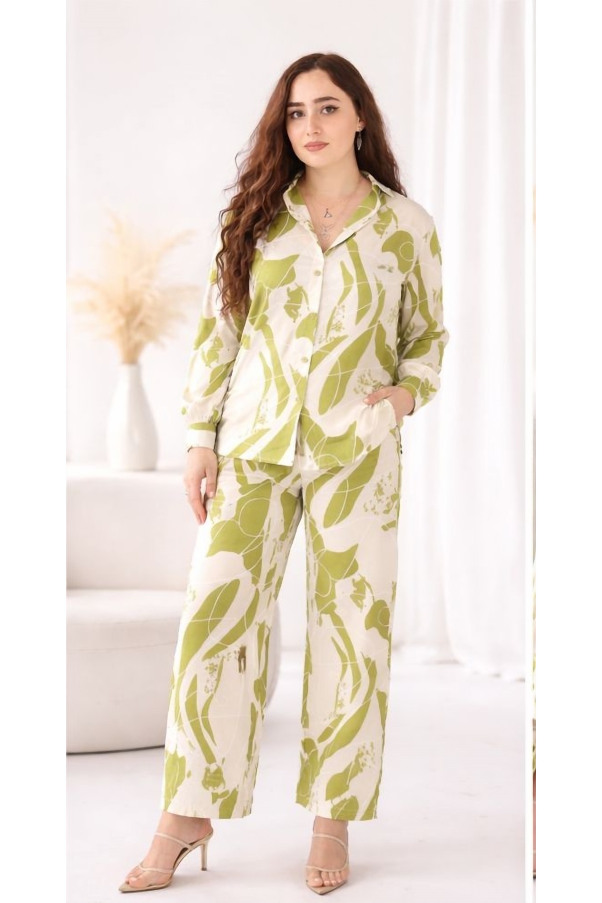 LINELLE Ladies Co-ord Pant Set- Printed Shirt and Pant with Long Sleeves.