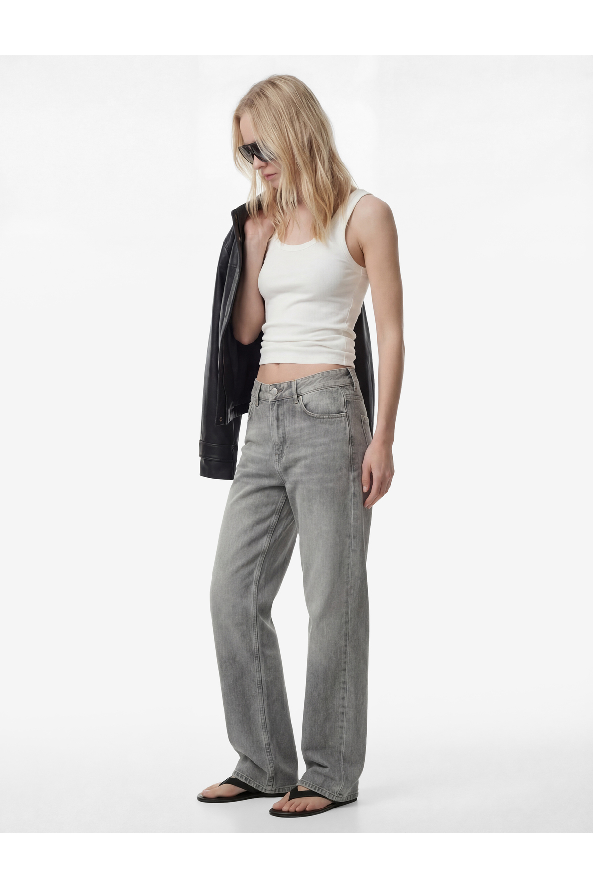 Koton  Pamuklu Normal Bel Düğmeli Düz Paça Denim Pantolon - Straight Fit Jean - Görsel 2