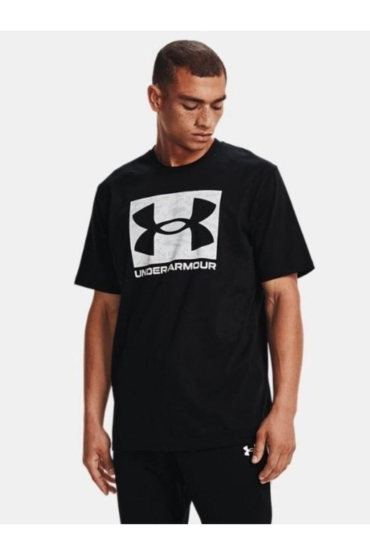 Under Armour UNDER ARMOR Erkek GÜNLÜK T-SHIRTS UA ABC CAMO BOXED LOGO SS 1361673-001 görsel 3