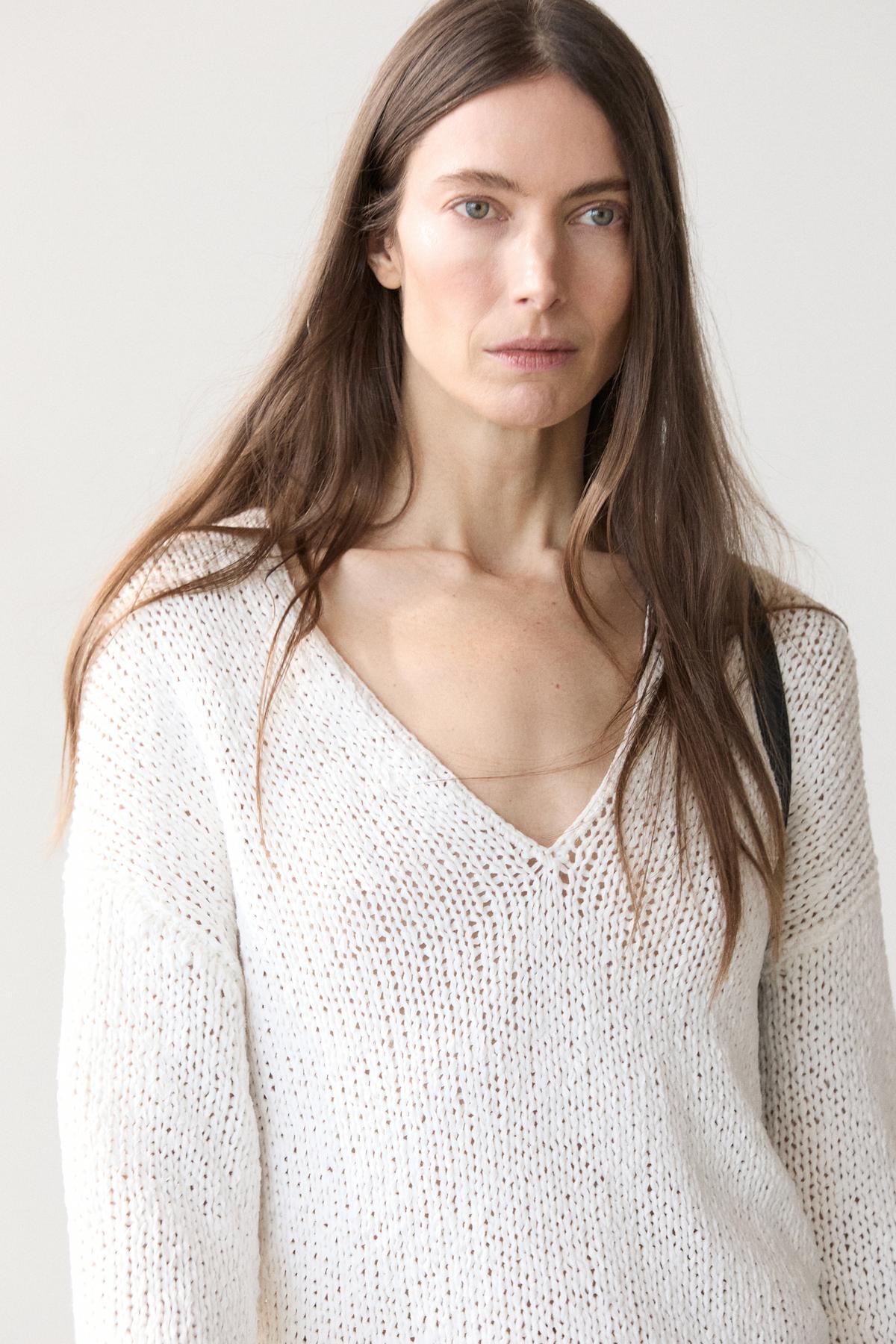 Massimo Dutti  Ajurlu V yaka triko kazak - Görsel 4