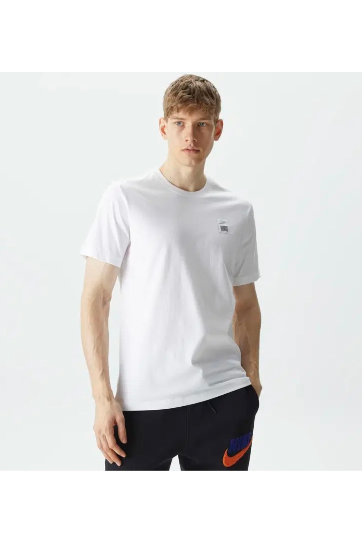 تیشرتمردانهNikeسفید