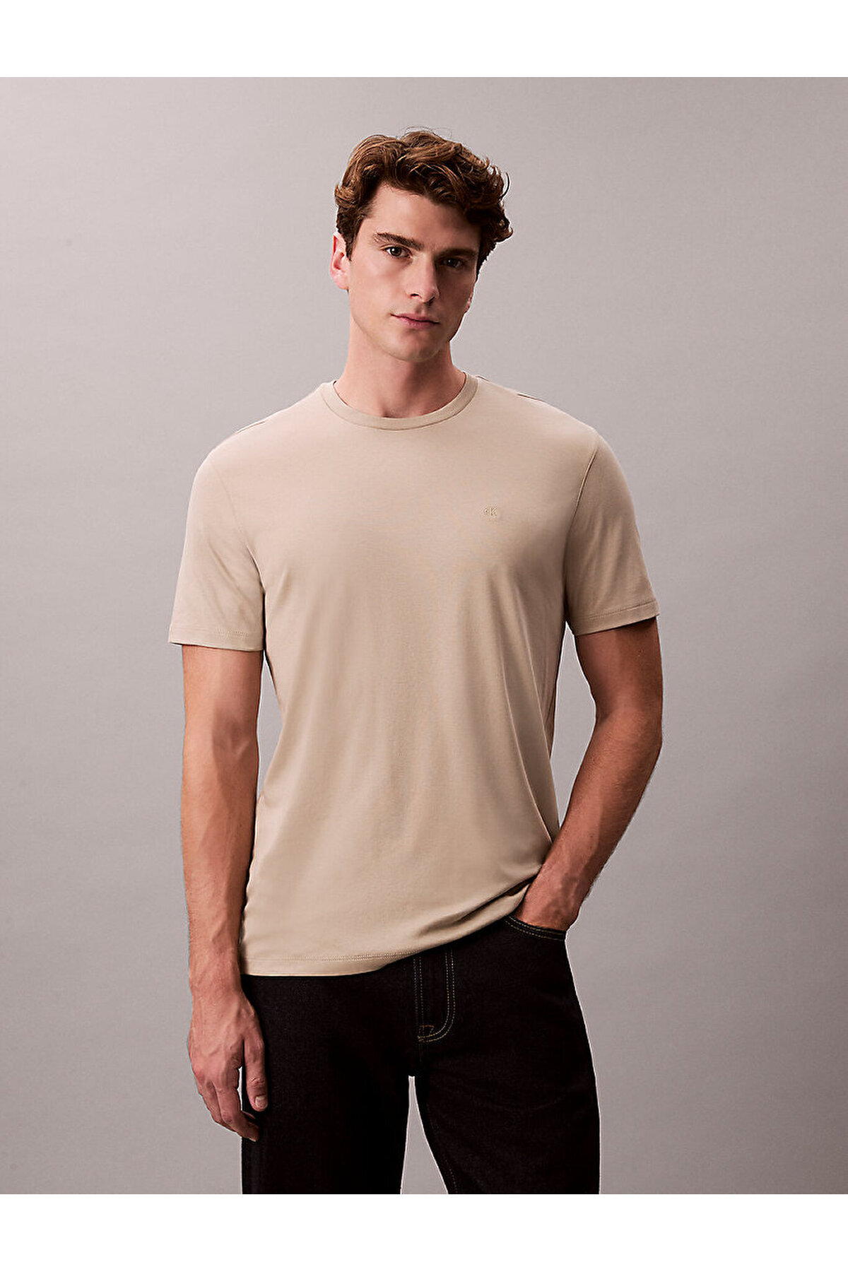 تیشرتمردانهCalvin Kleinرنگارنگ