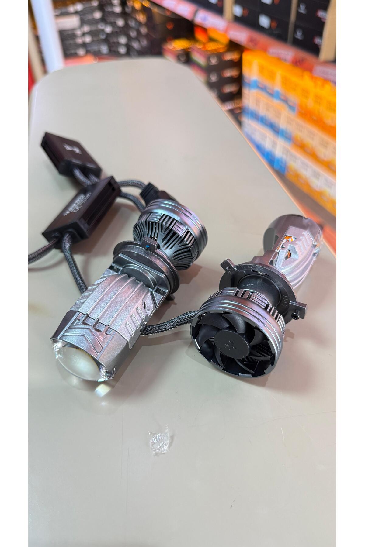 YENİLZD Vrpro H4 Mercekli Led Zenon Şimşek Etkili 120W 25.000