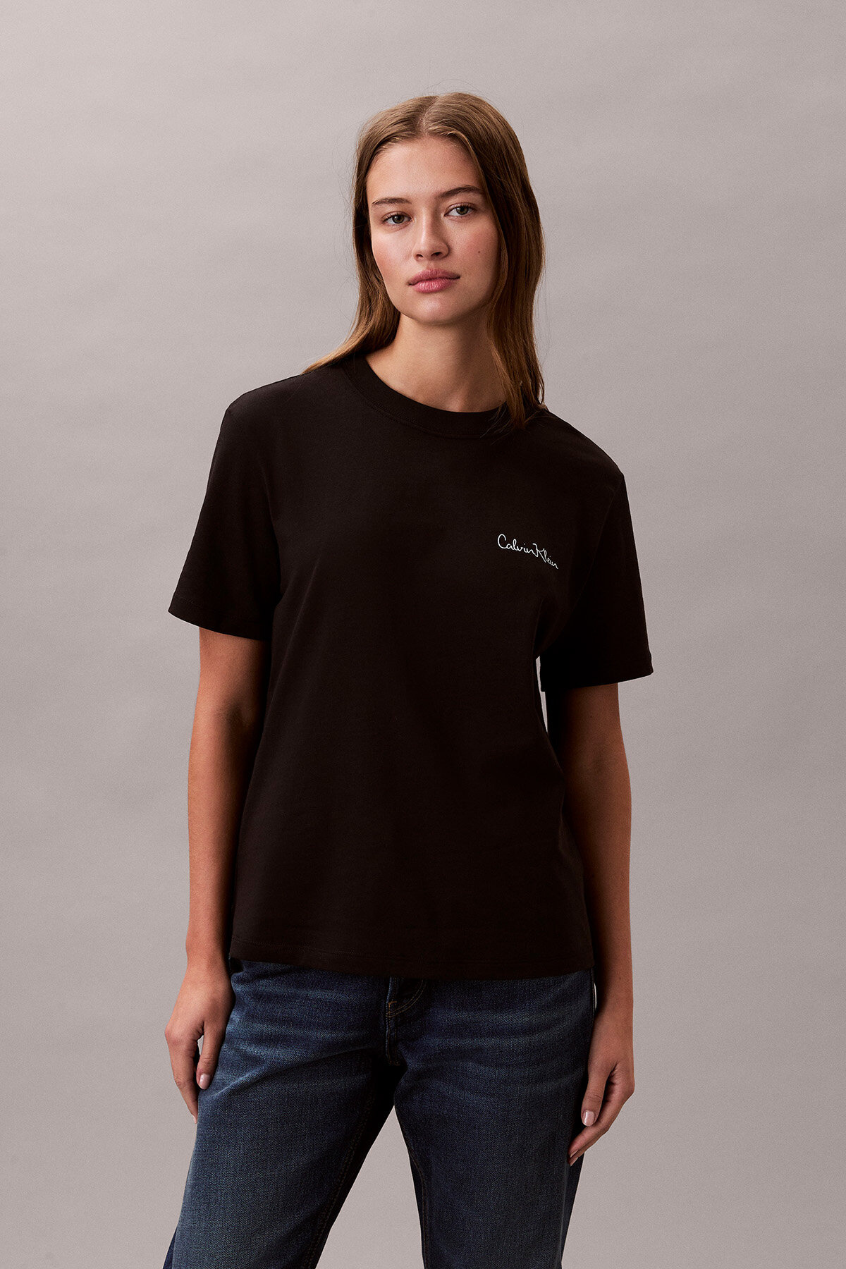 Calvin Klein Jeans Kadın Tişört LV047E809G