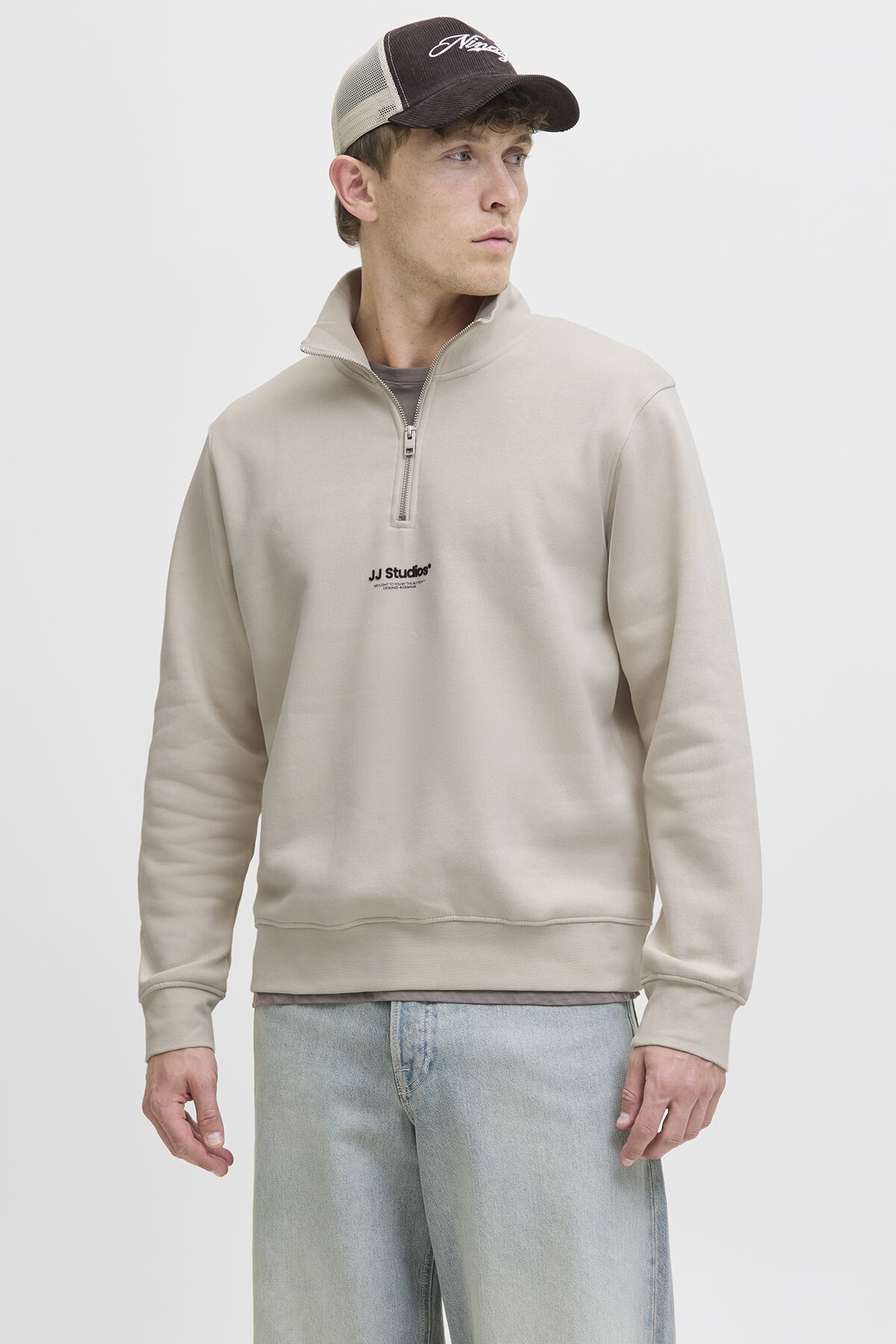 سویشرت مردانه جک جونز مدل Soho Relax Fit یقه زیپ‌دار کد ۱۲۲۷۸۷۹۳ جک اند جونز سویشرت Jack & Jones
