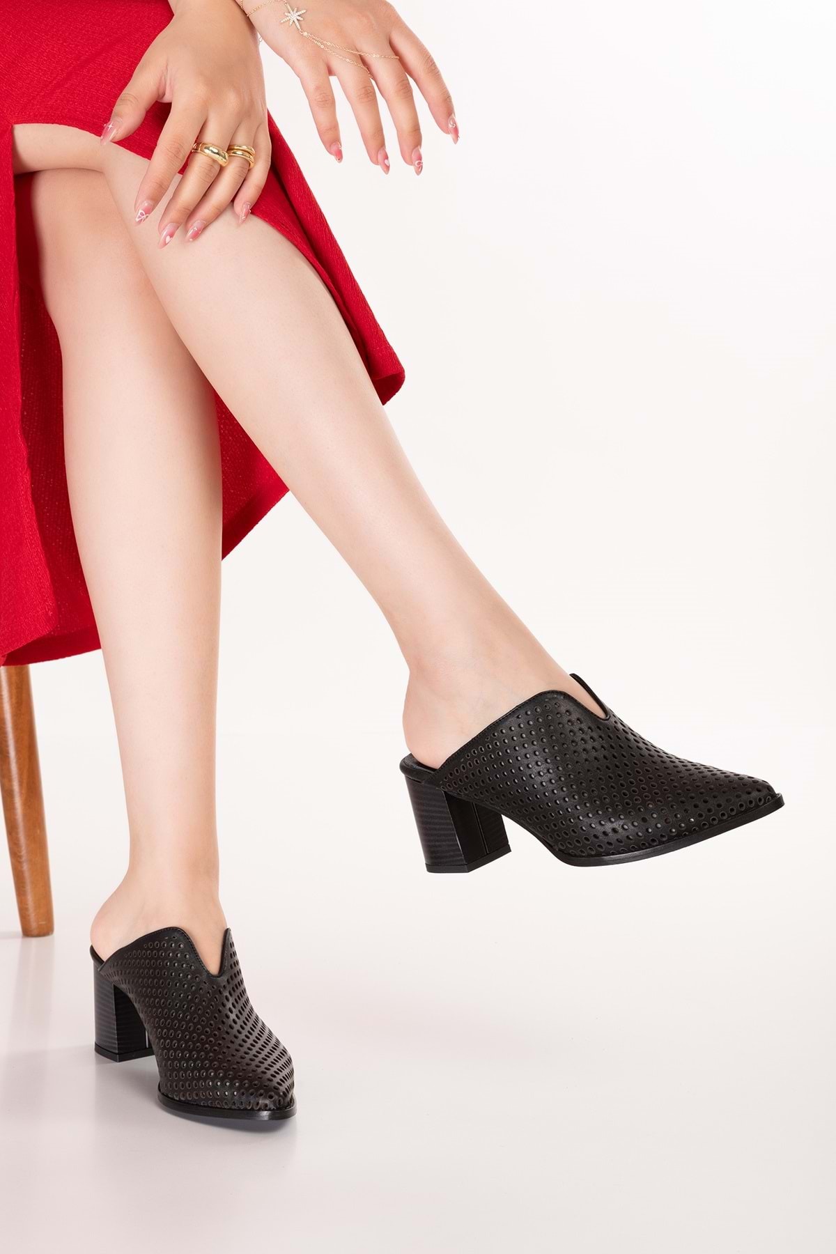 Women Genuine Leather Medium Boots Heeled Slippers shhn.116 Black