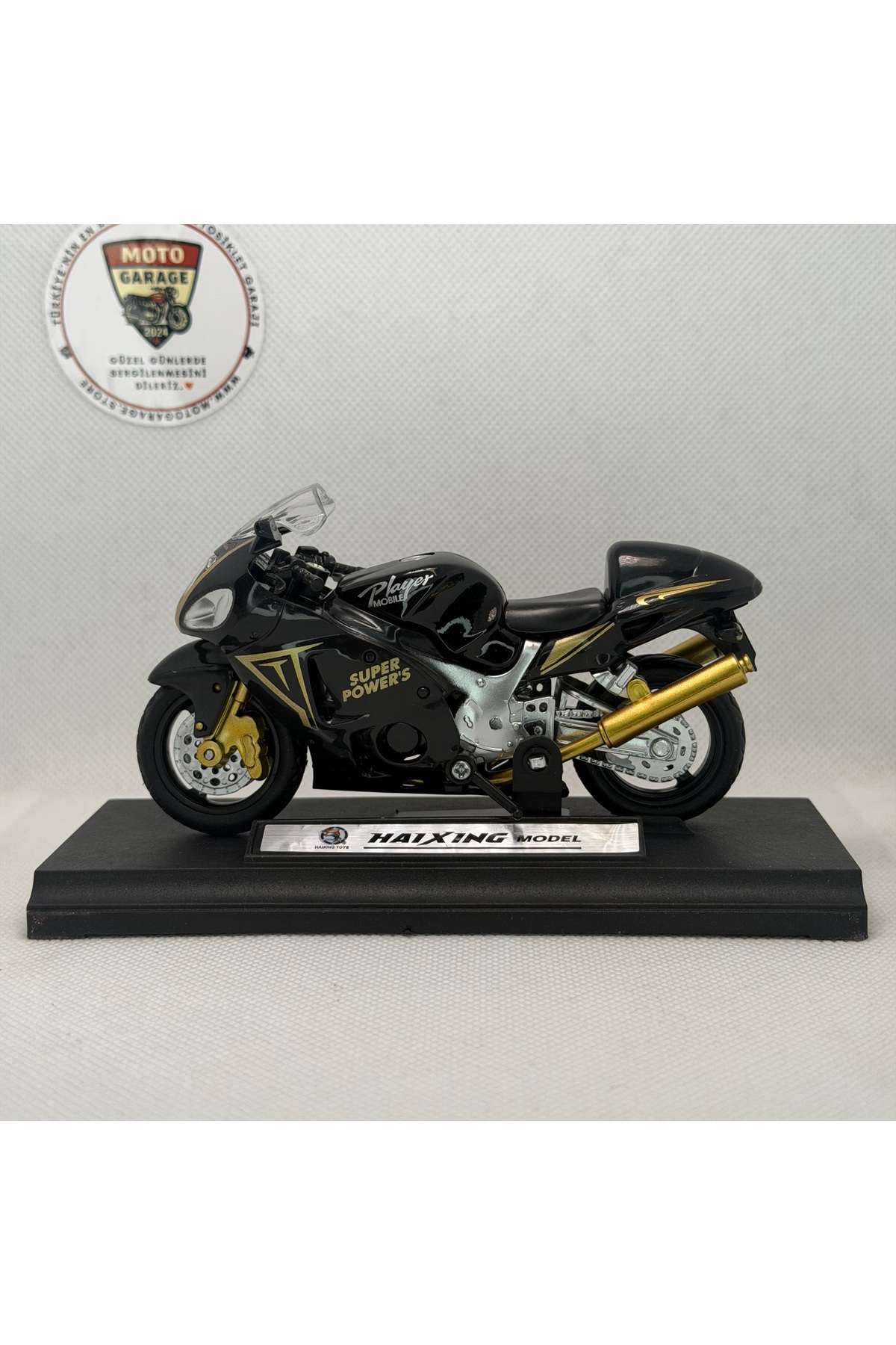 MotoGarage Suzuki Süper Power's Model Motosiklet 1:18 Ölçek