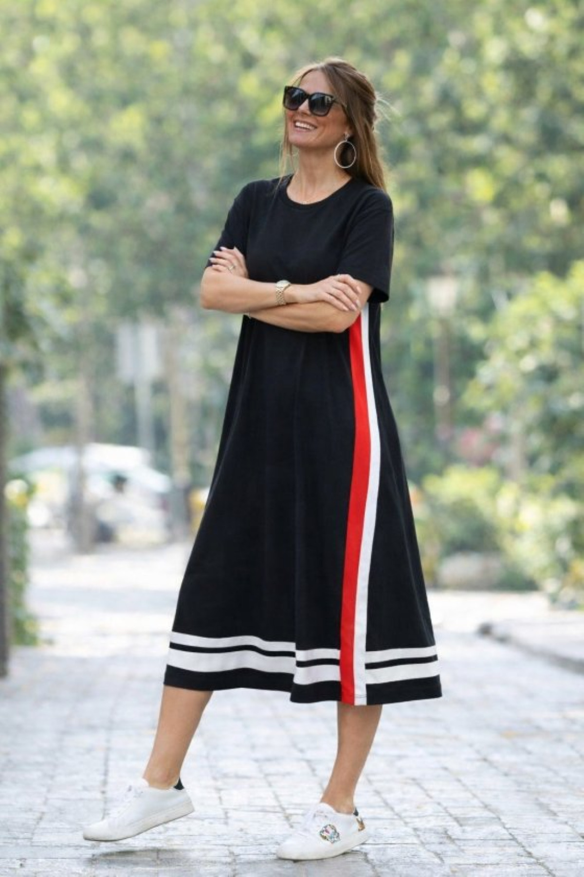 DRESSIFY WOMEN’S FASHION  Kadın Kısa Kollu Bisiklet Yaka Yan Şerit Detaylı Midi Viskon Elbise, Günlük-Yazlık Elbise - Görsel 5